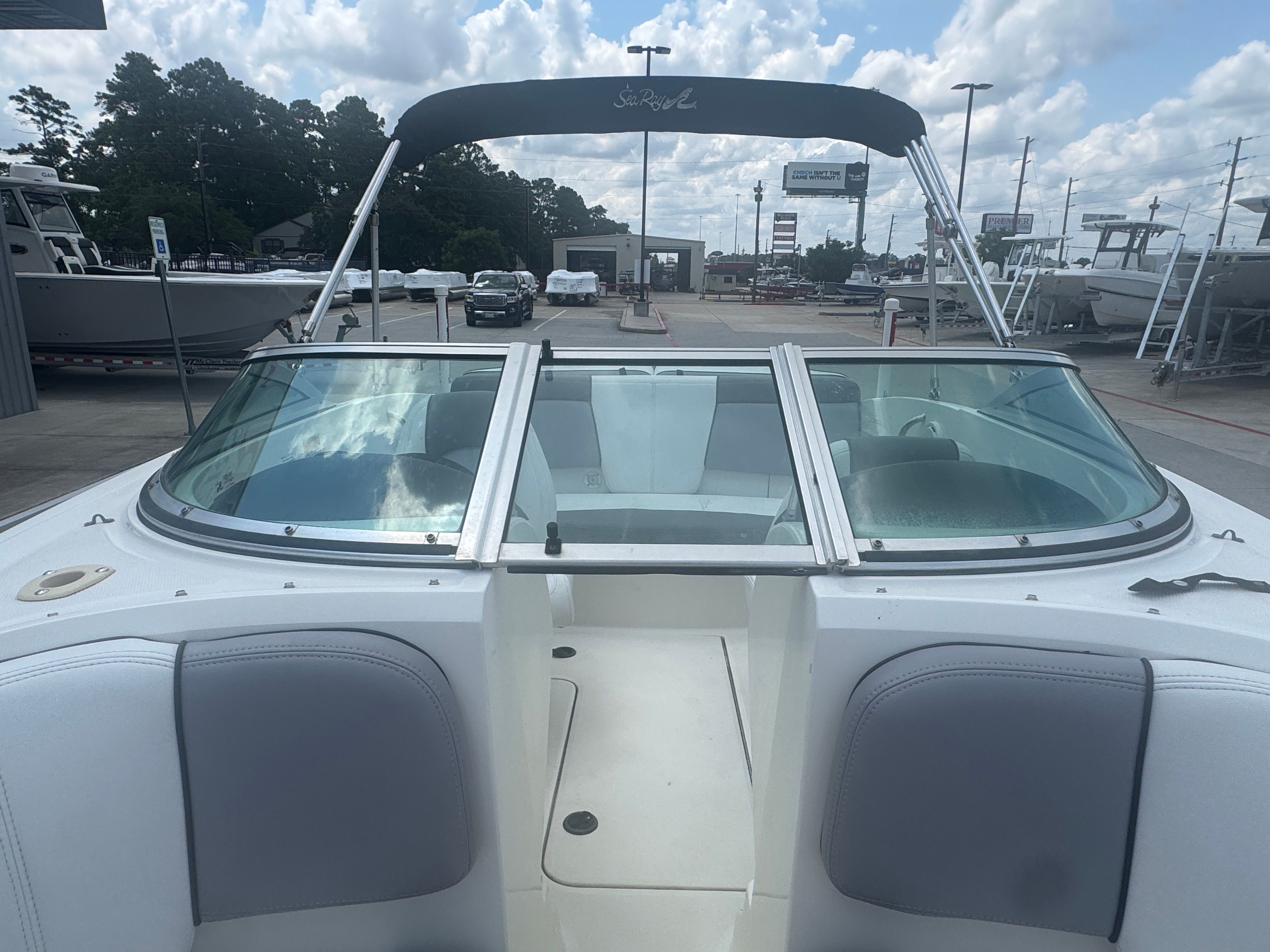 2011 Sea Ray 185 Sport - 21