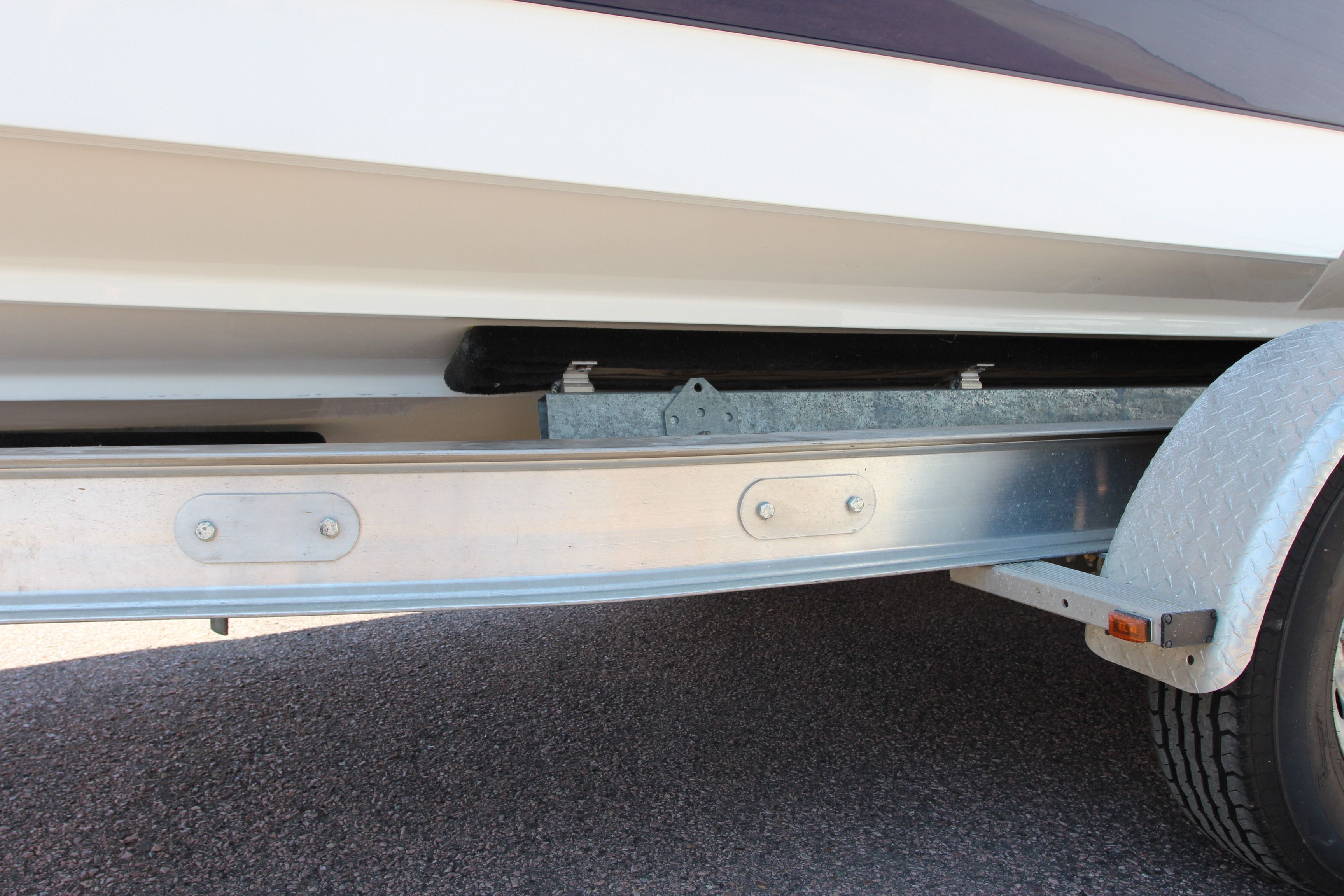 Monterey 268SSC boat on trailer, close-up view, 2015 model.