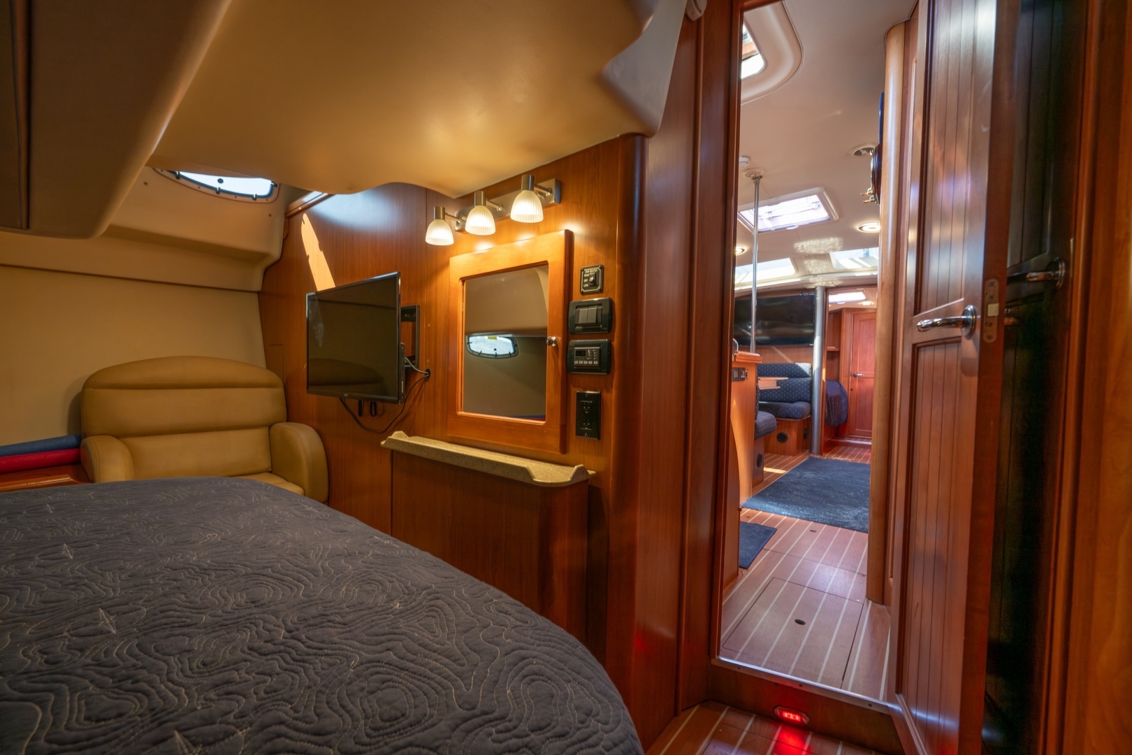 2008 Hunter 45 DS - Image 15