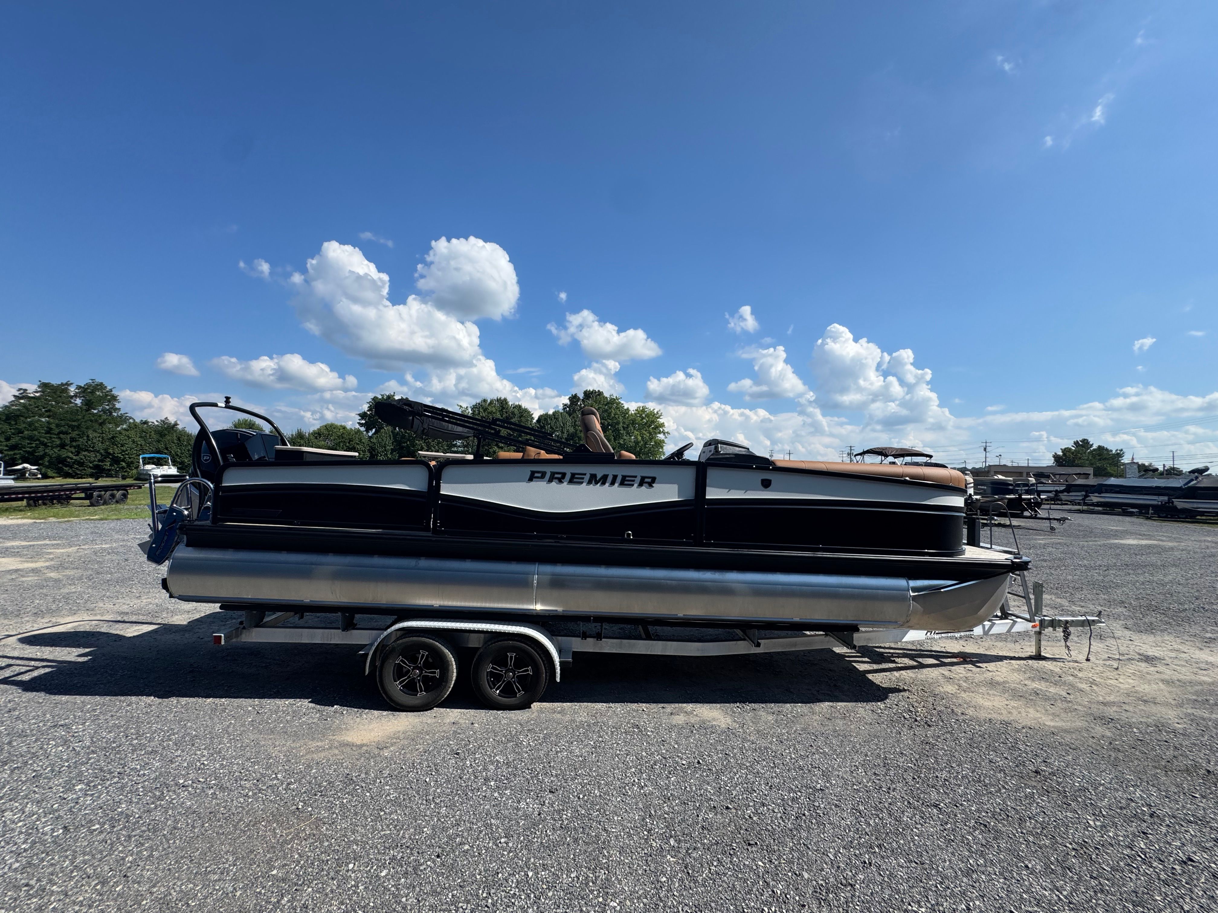 2026 Premier 250 Solaris Rear Social - 21