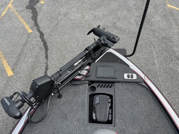 2025 Nitro Z19 Pro boat deck with trolling motor and control panel.