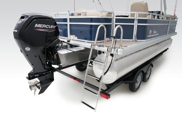 Manufacturer Provided Image: Sun Tracker Fishin' Barge 20 DLX