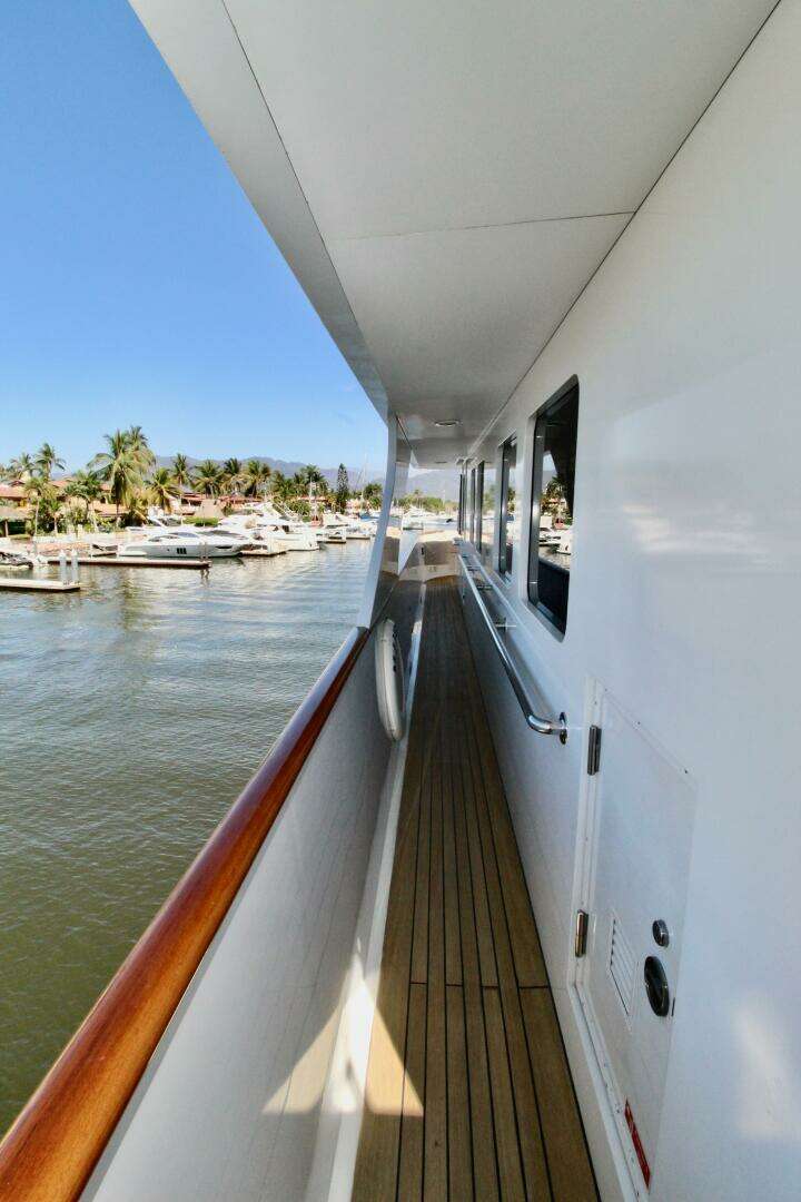 1988 Sterling Yachts — - Image 25