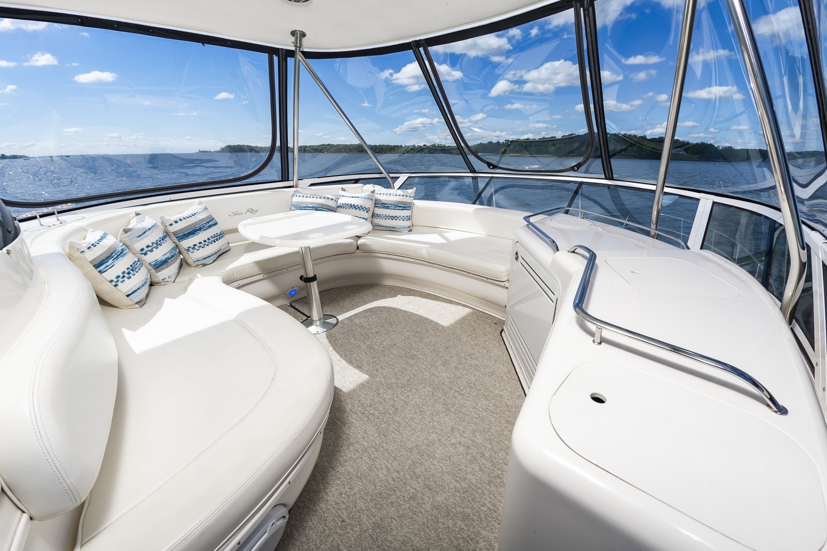 2002 Sea Ray 560 Sedan Bridge - Image 21