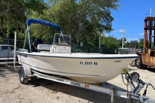 2006 Key West 1720 Center Console