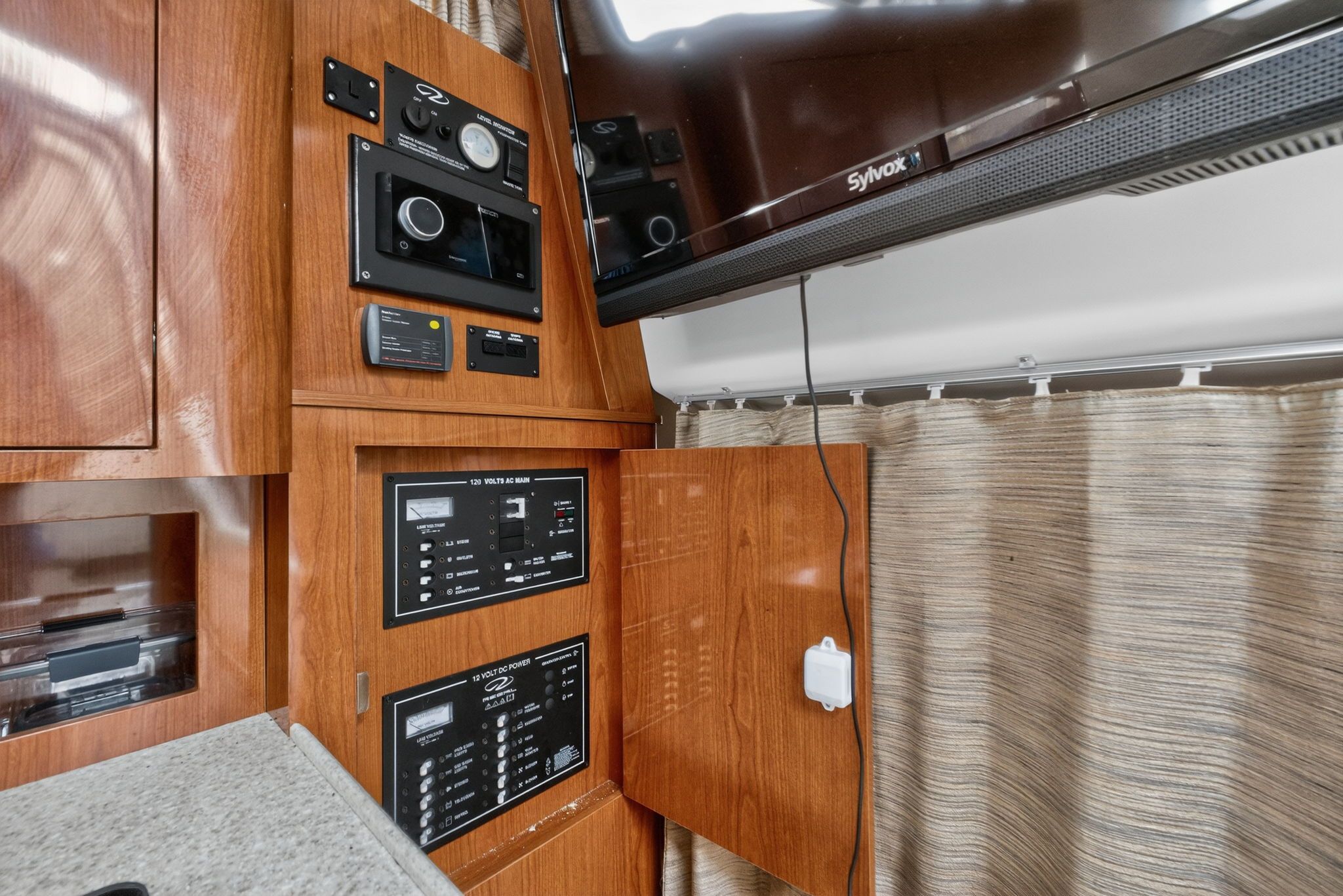 2007 Regal 2860 Window Express - 41
