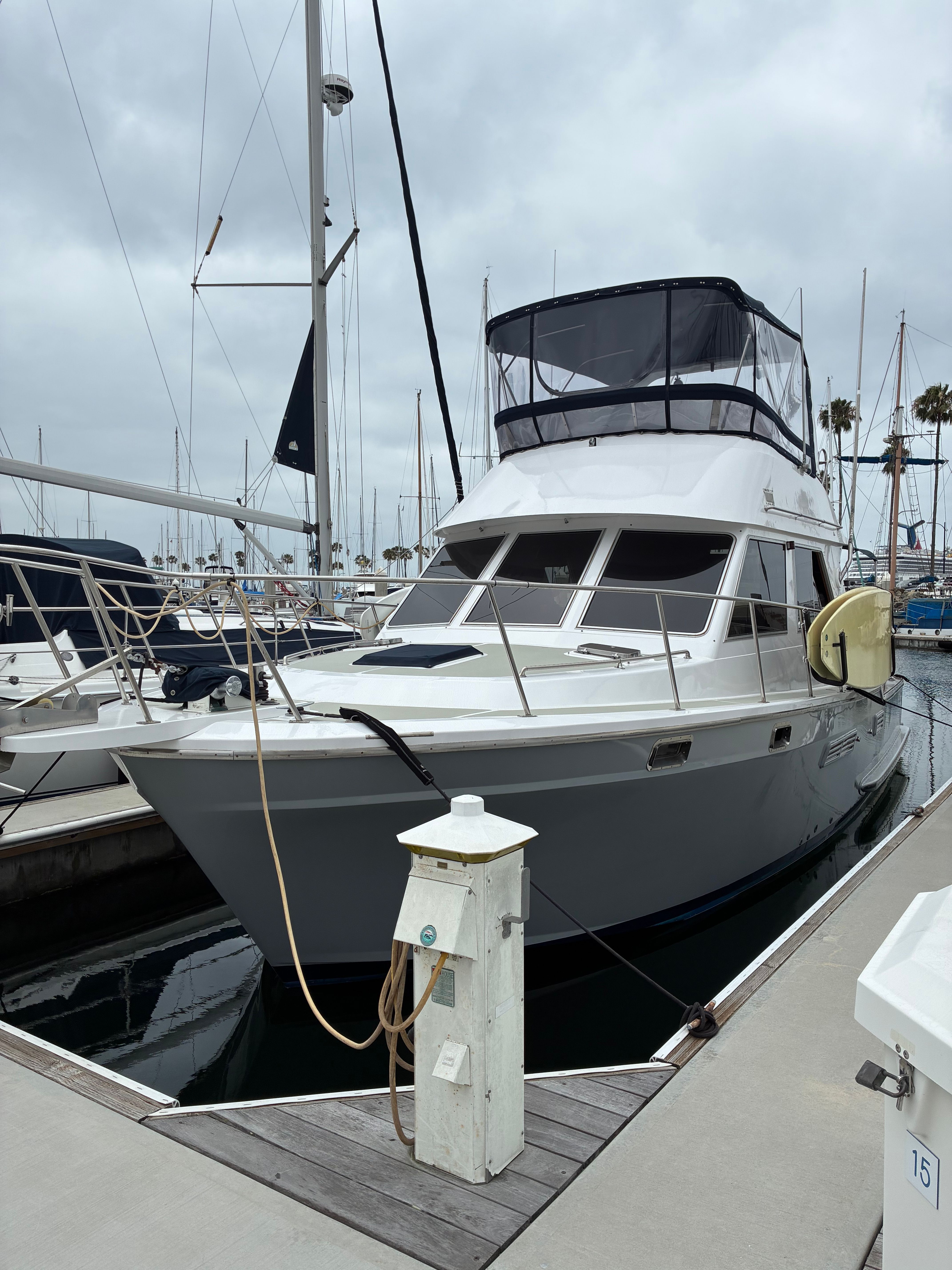 1990 Overseas Sportfisher