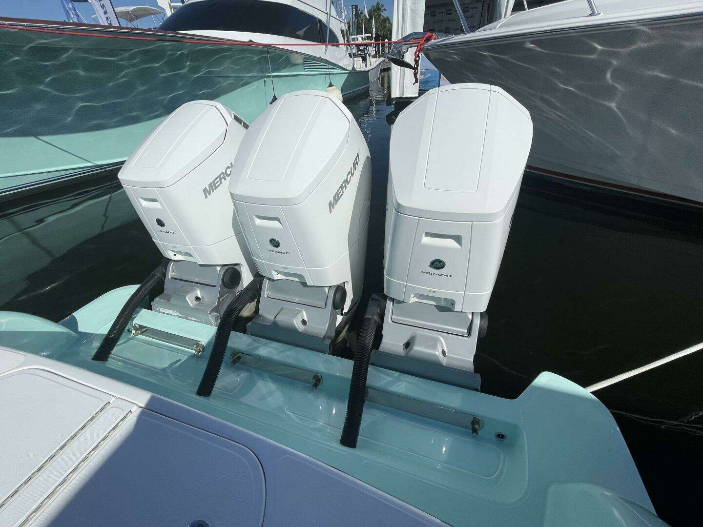 2026 Mag Bay 43 Center Console - Image 25
