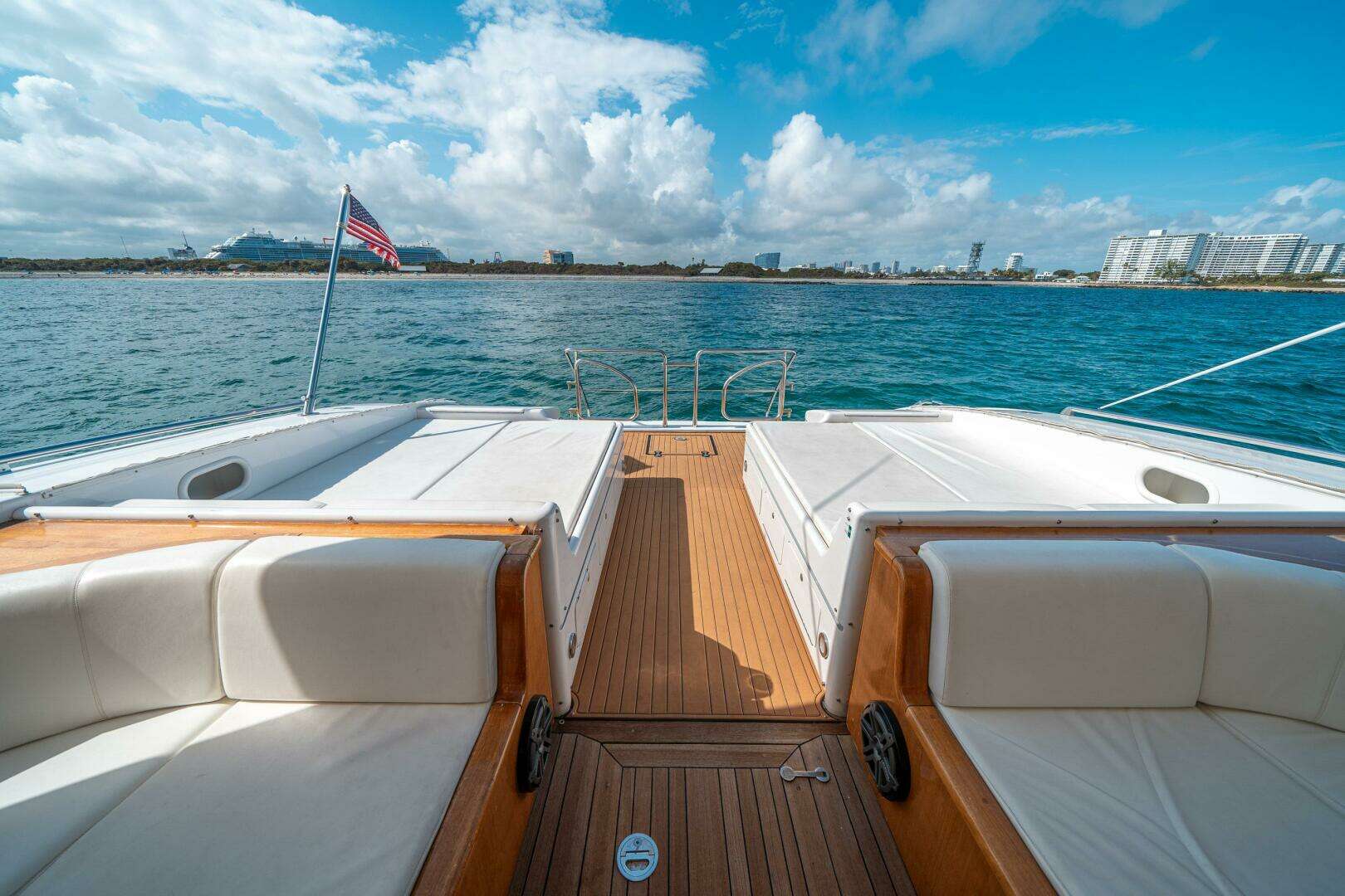 2001 Mangusta 80 - Image 11