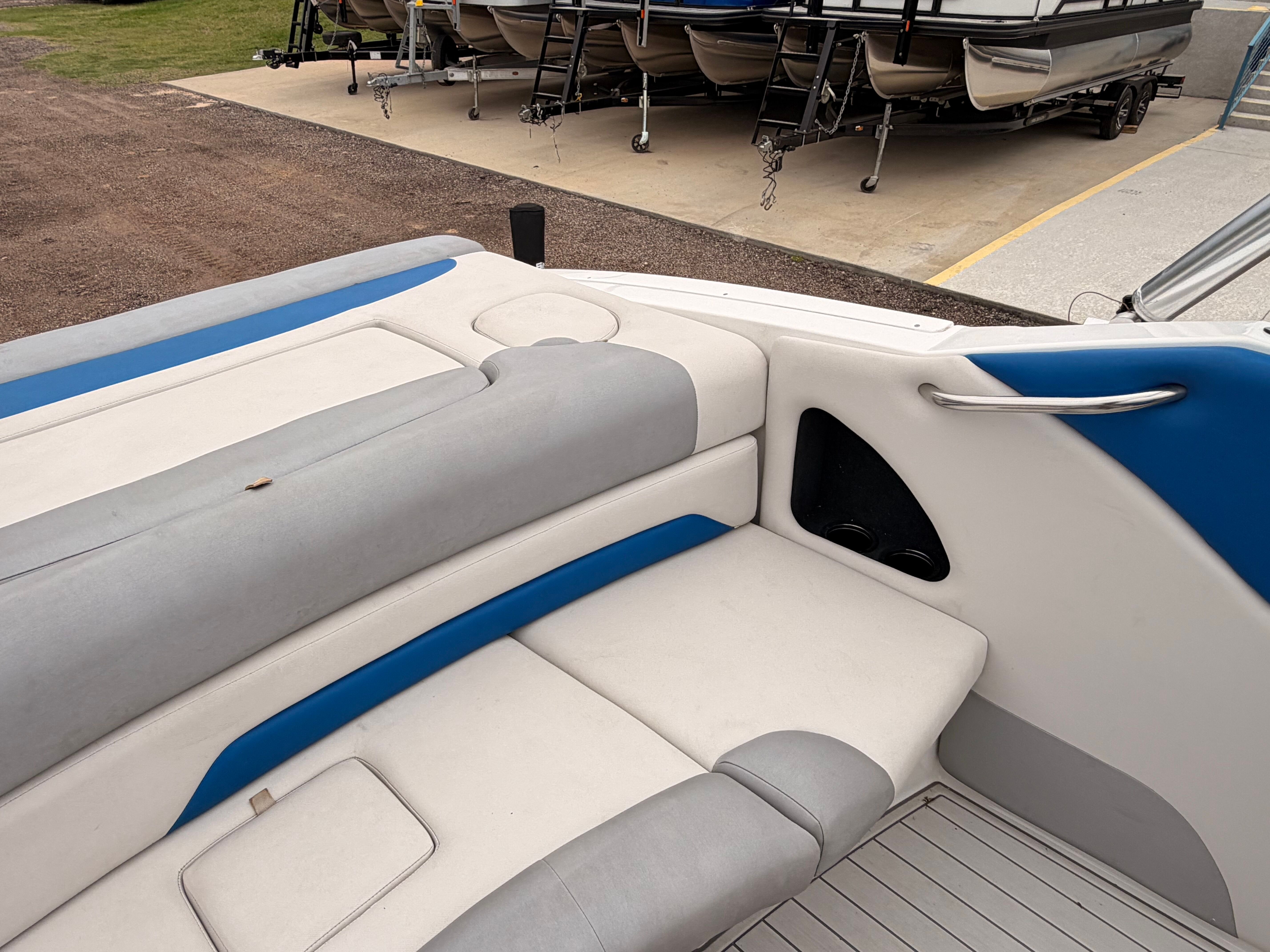 2014 RINKER 236 CAPTIVA - Image 12