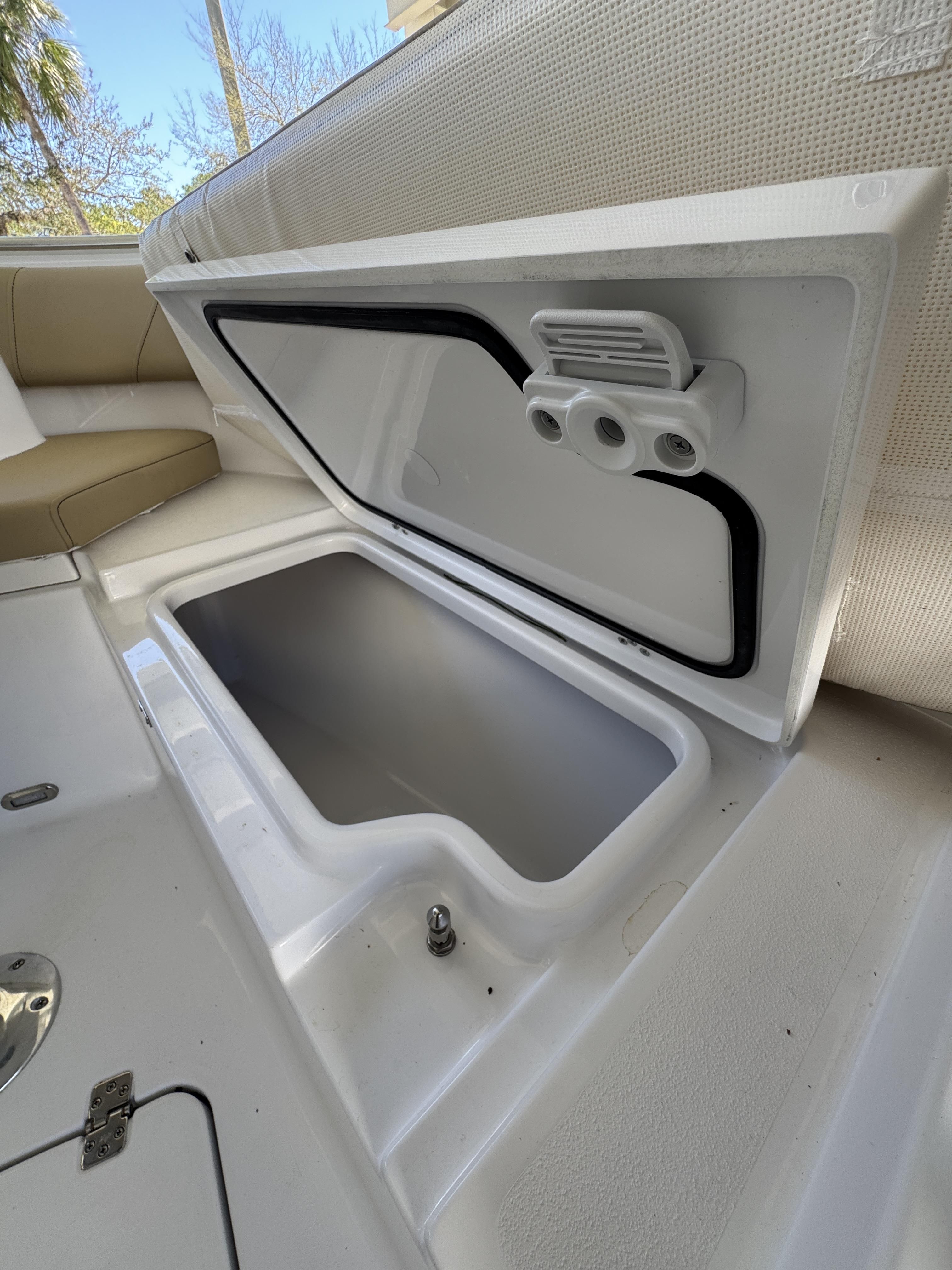 2026 Sportsman Heritage 231 Center Console - 23