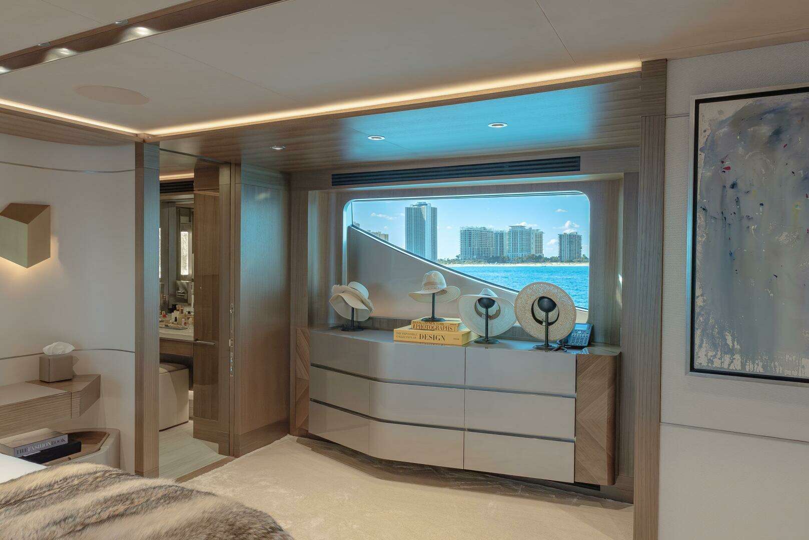 2018 Westport Raised Pilothouse - Image 16