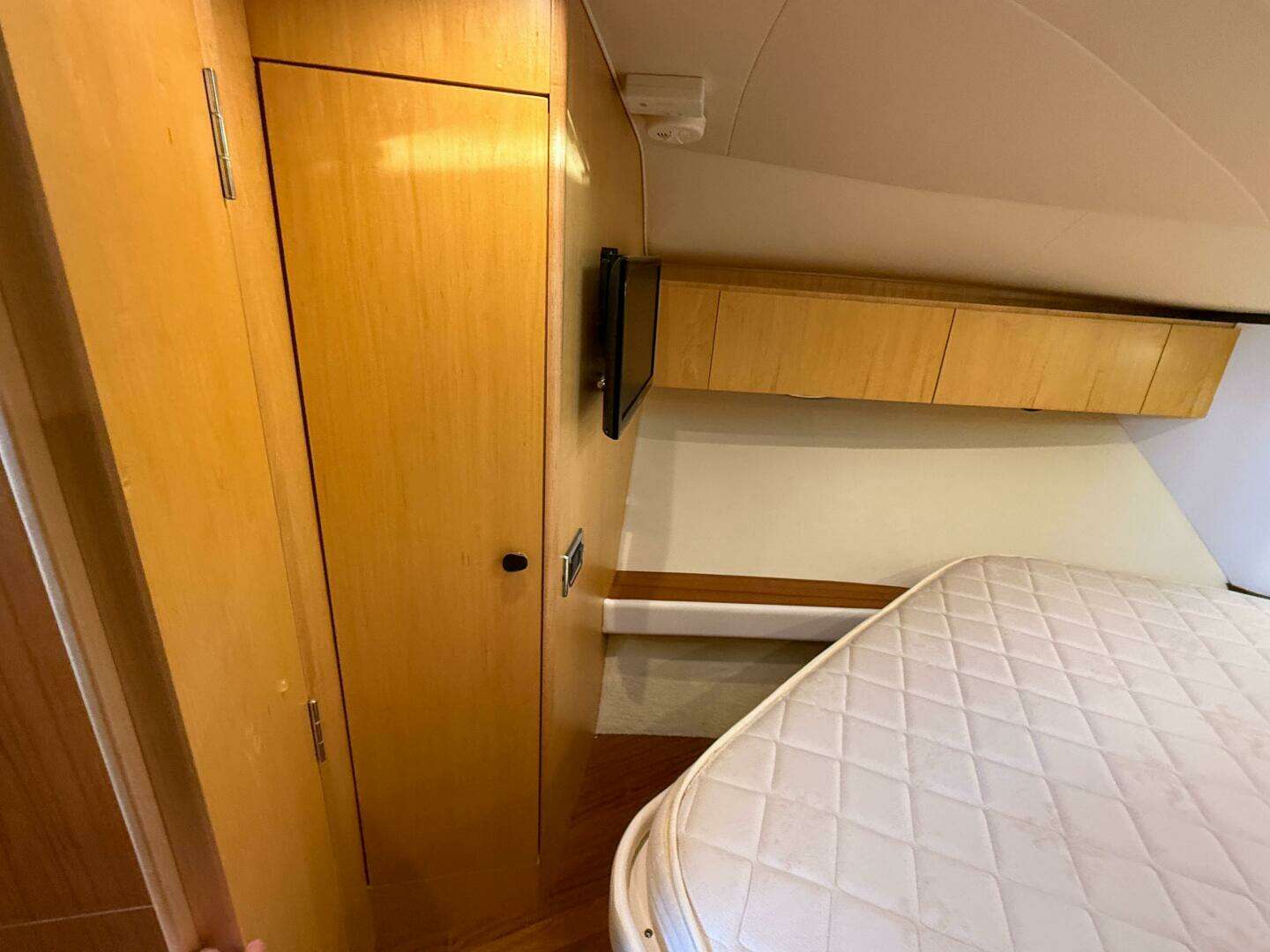 2013 Tiara Yachts 3600 Coronet - Image 28