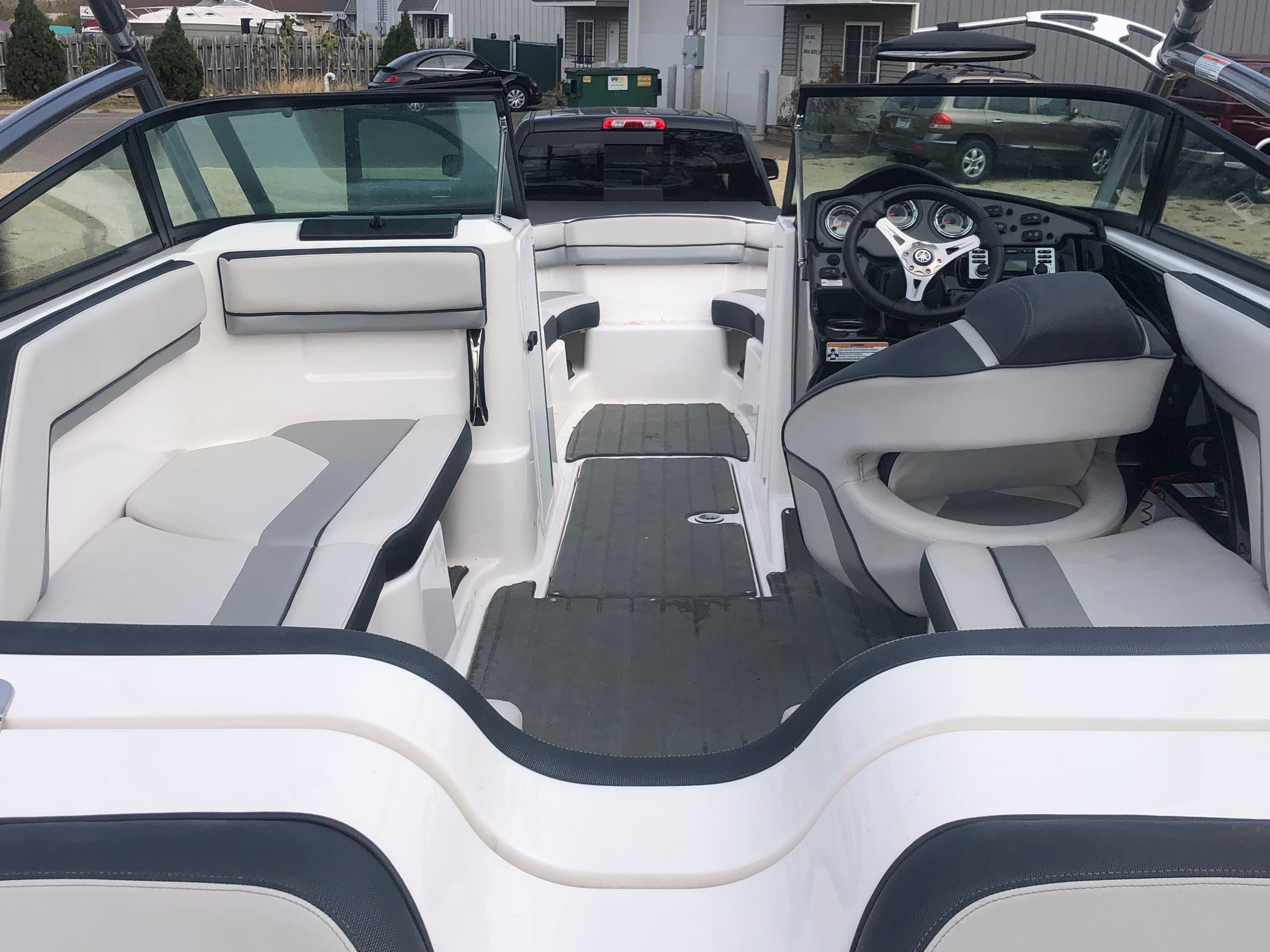 2016 Yamaha Boats 212X - 6