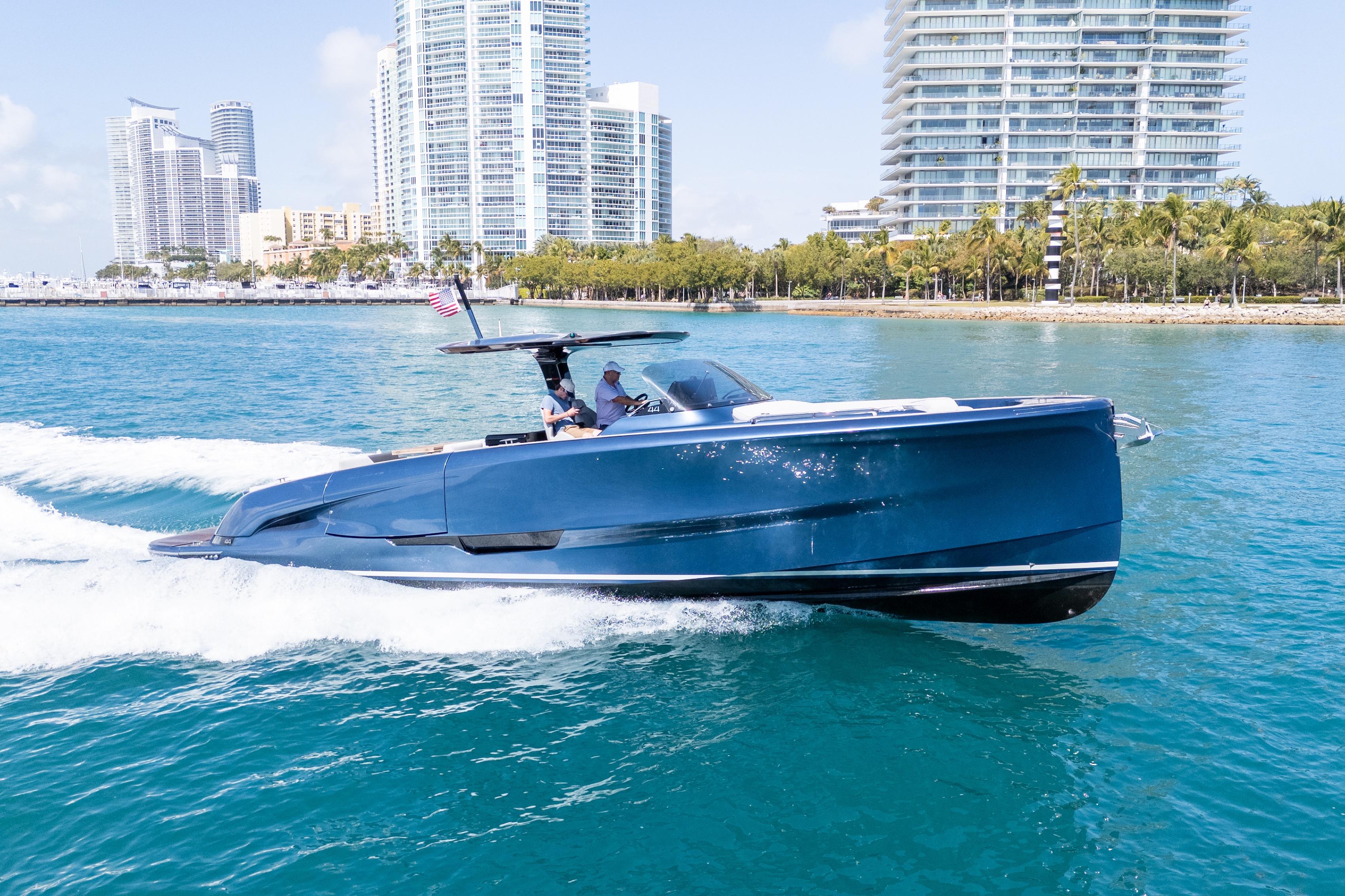2023 Solaris Power 44 Open