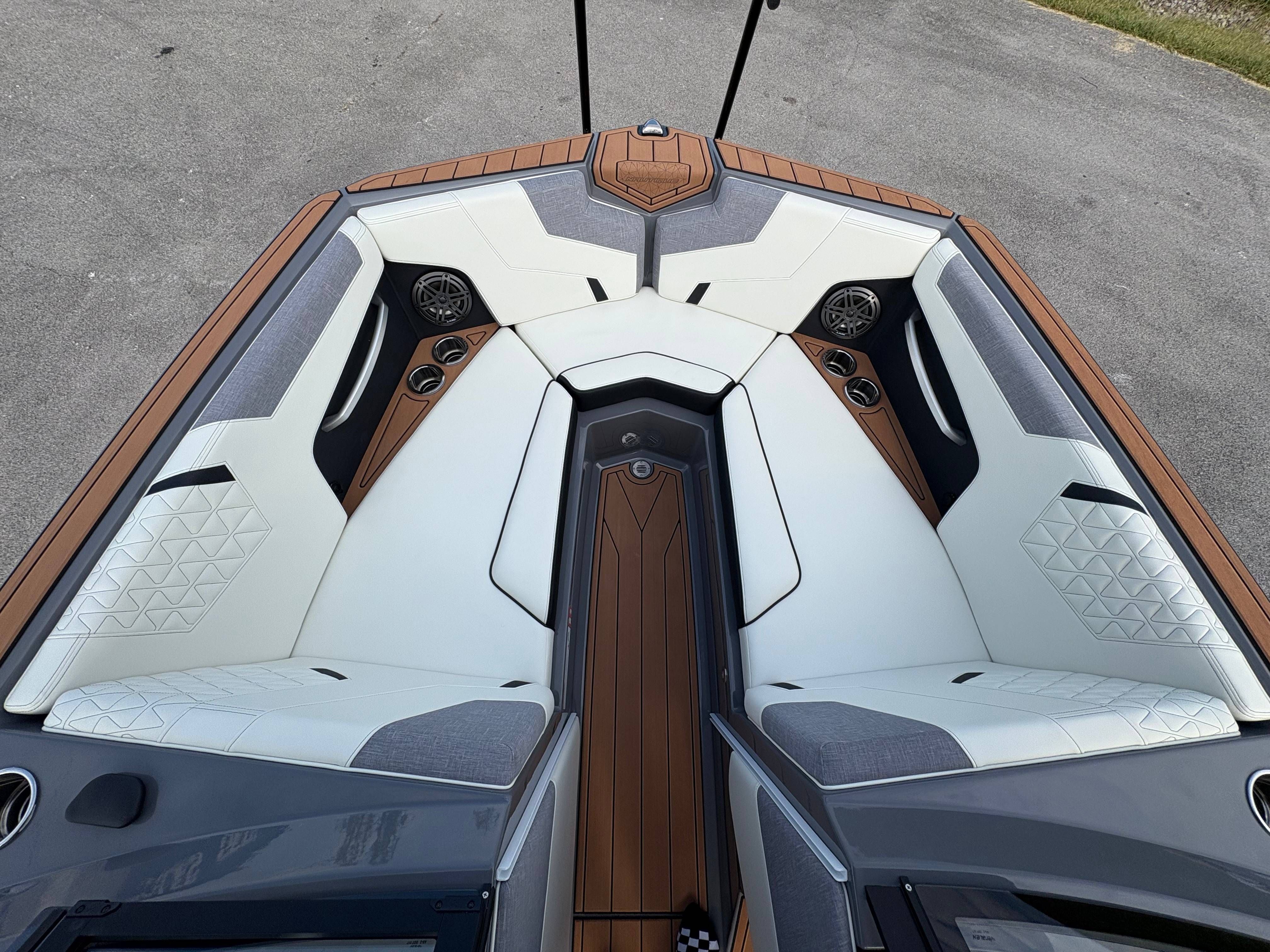 2026 Nautique GS24 - 41