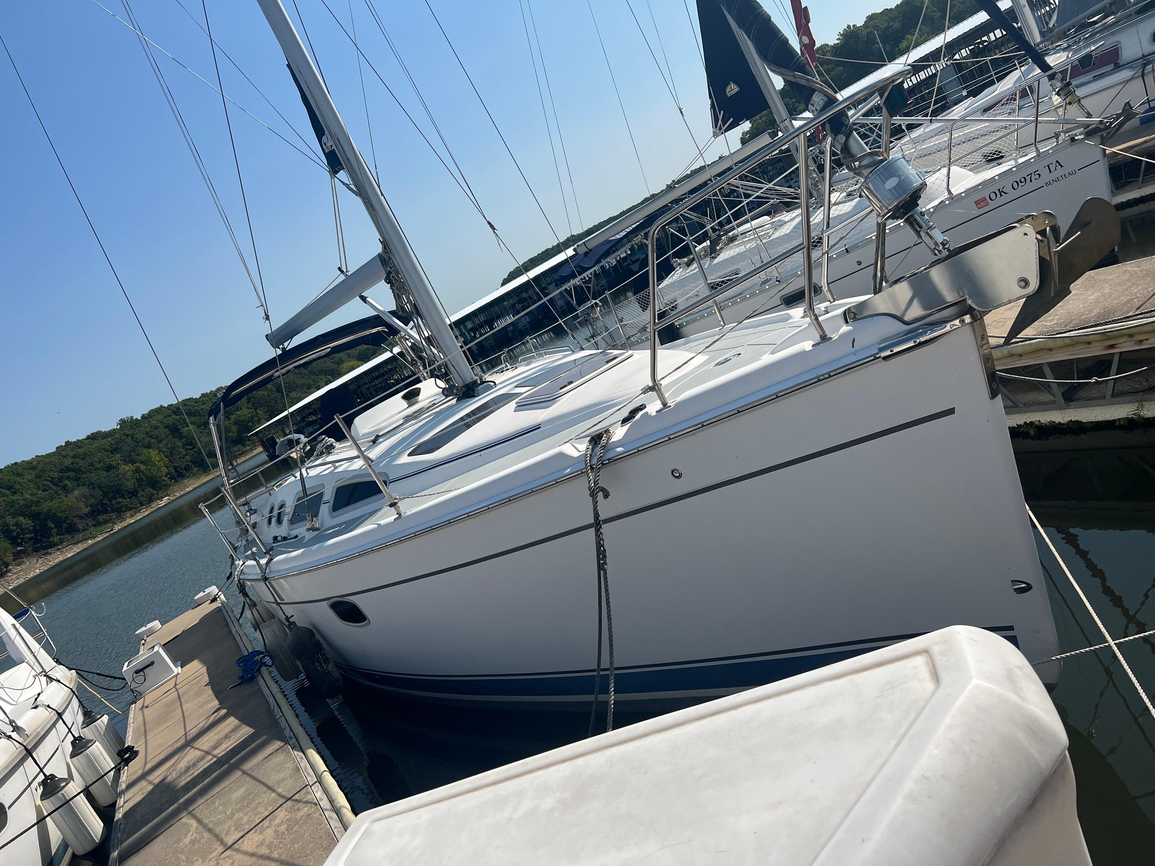2009 Hunter 36