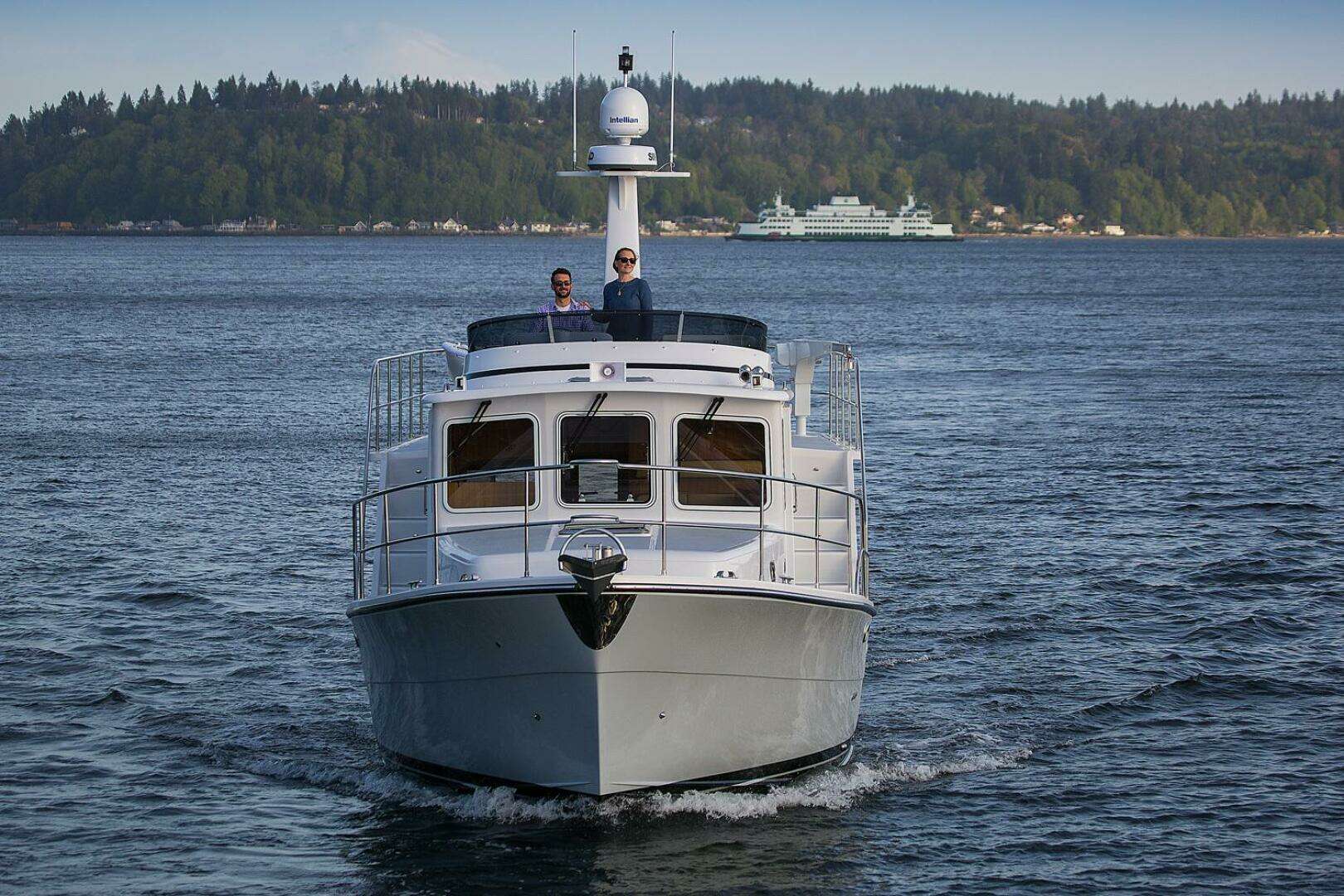 2026 Helmsman Trawlers 38E Pilothouse - Image 4