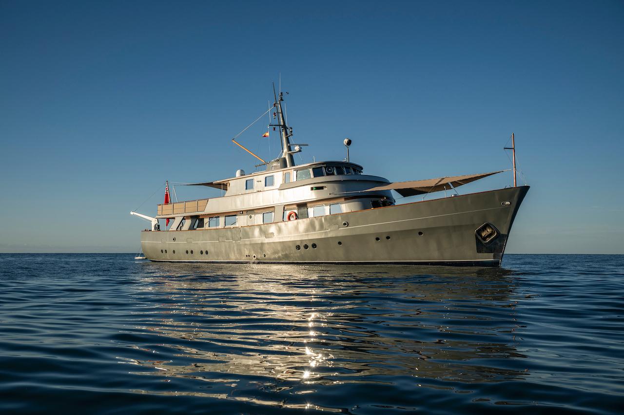 1962 Laurent Giles TSDMY Gentleman's Motor Yacht