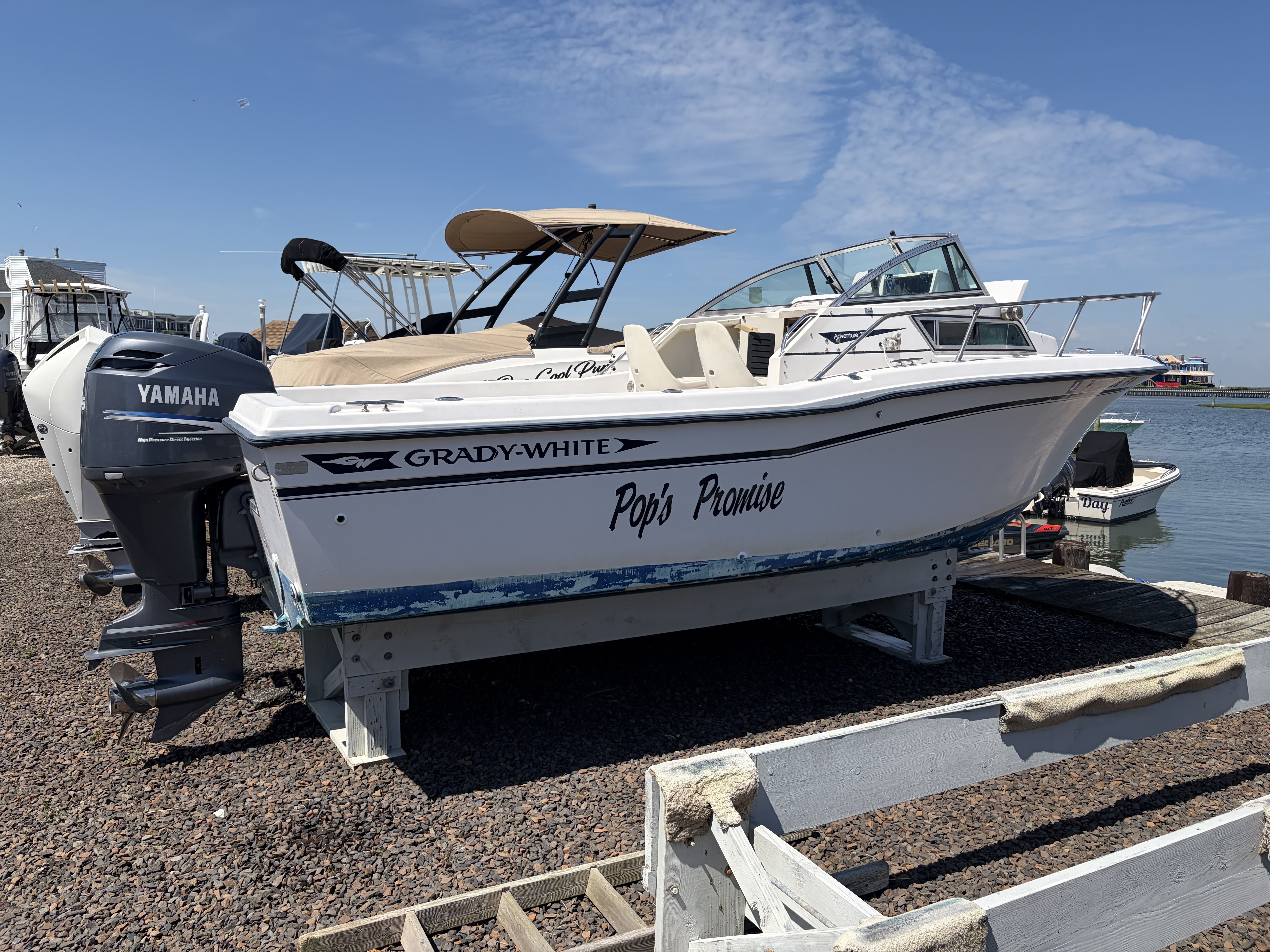 1993 Grady-White Adventure 208