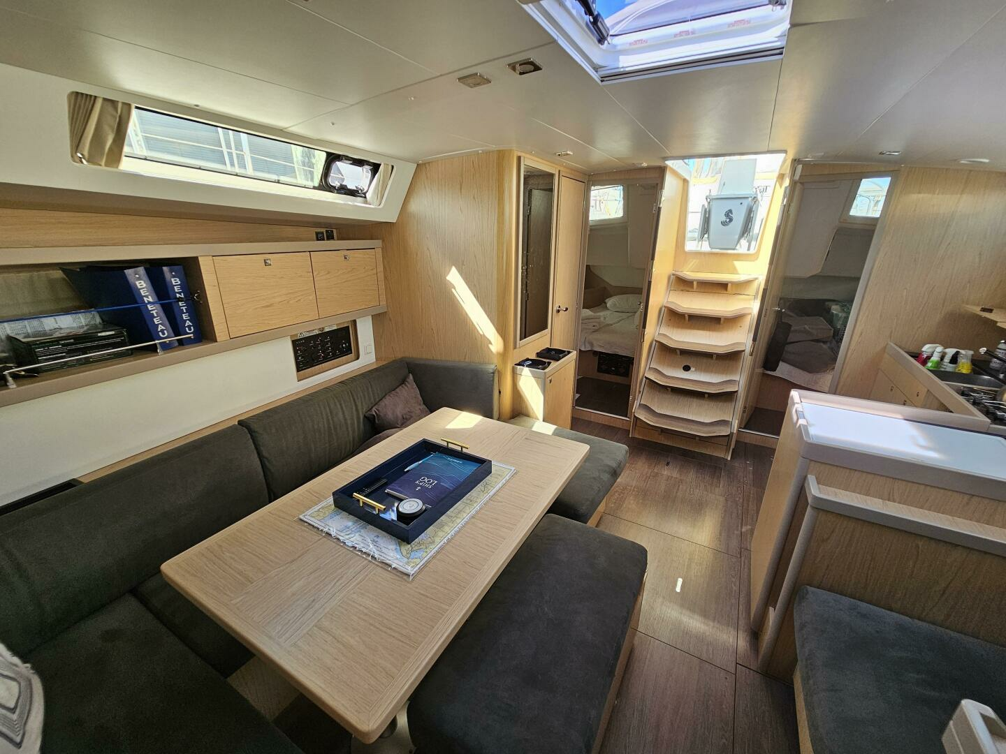 2017 Beneteau Oceanis 45 - Image 4