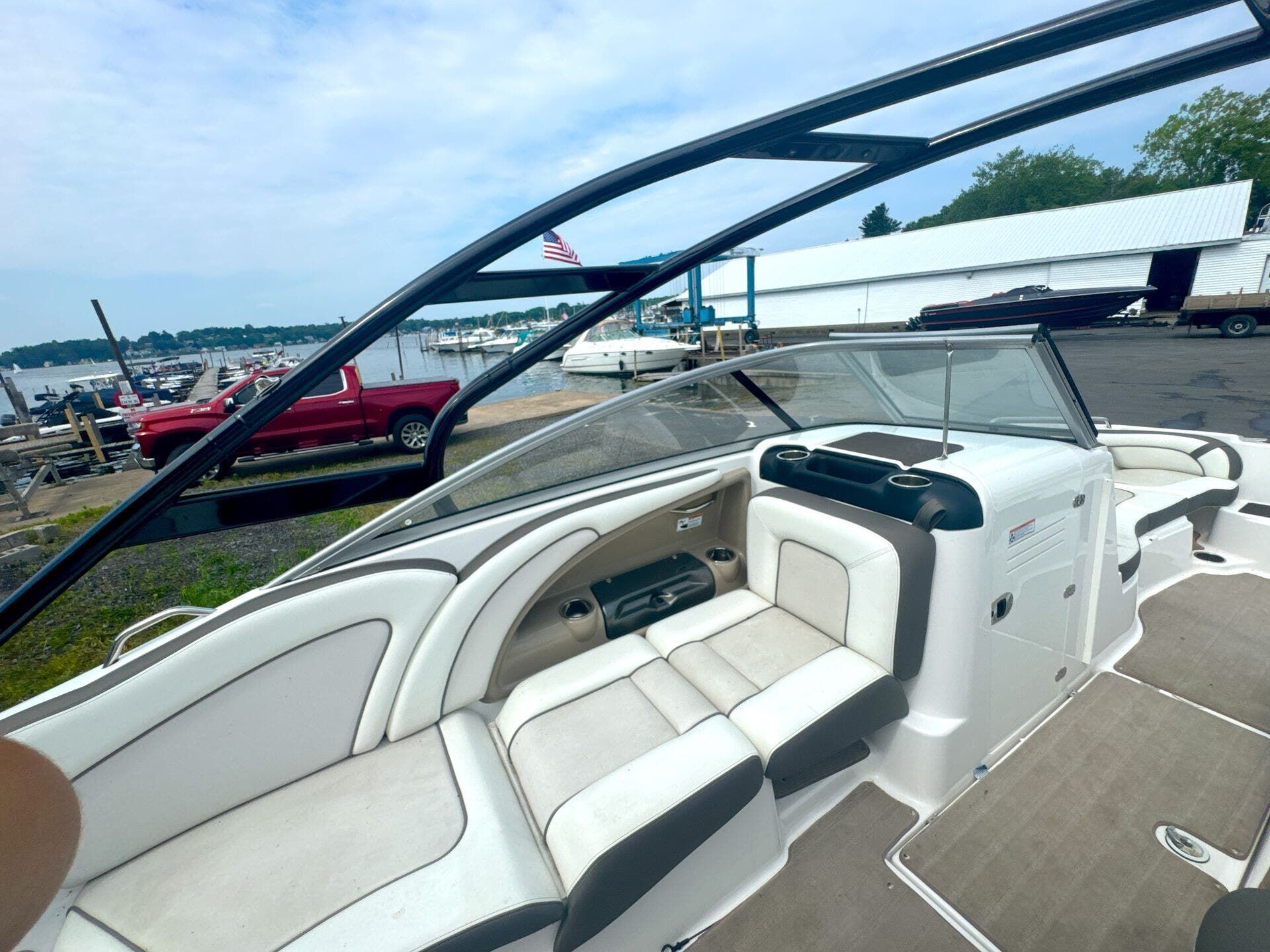 2013 Yamaha Boats 242 Limited S - 11