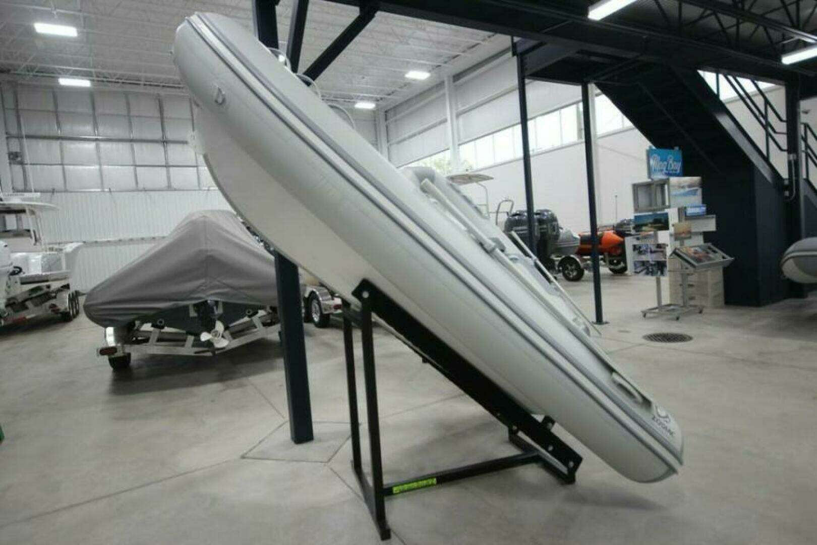 2023 Zodiac Cadet 330 DL RIB ALU PVC - Image 2