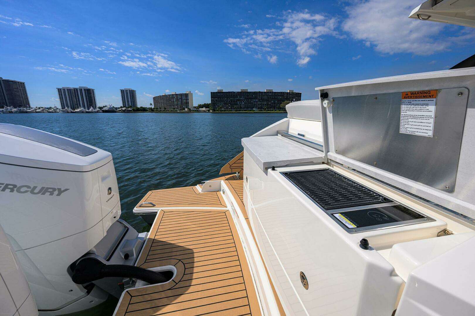 2022 Tiara Yachts 43 LE - Image 48