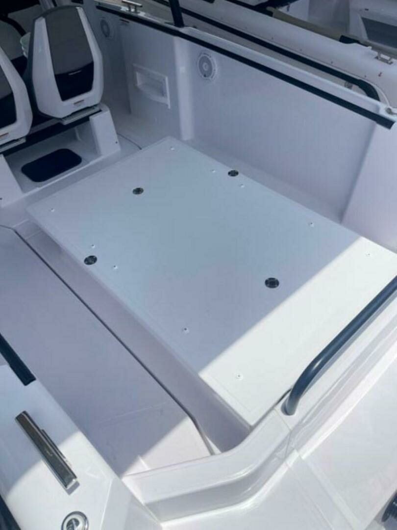 2024 Axopar 25 Cross Top - Image 18