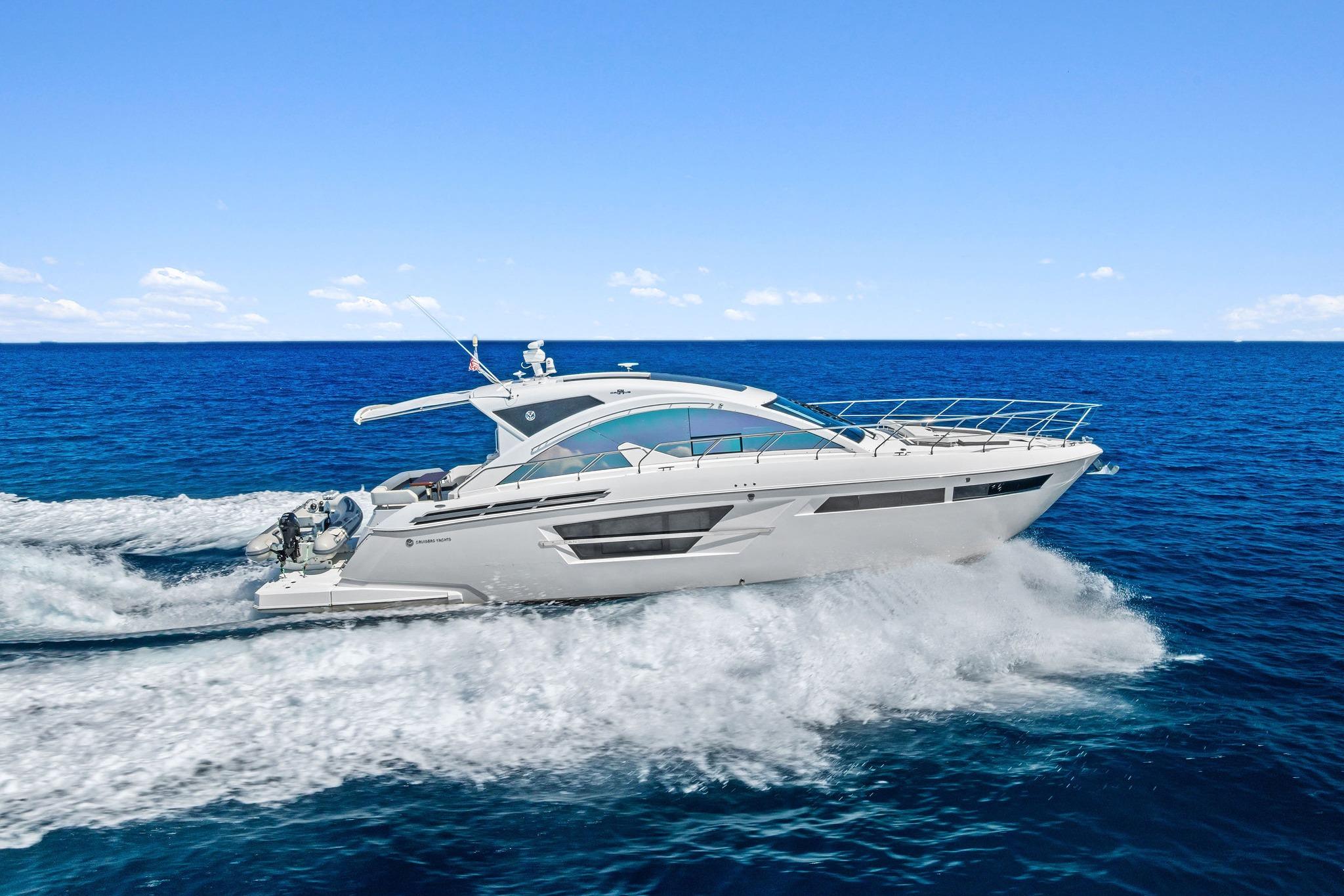 2019 Cruisers Yachts 54 Cantius