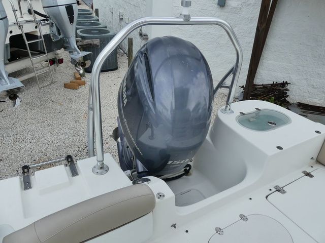 2016 NauticStar 2102 Legacy Yamaha F150XA - 5