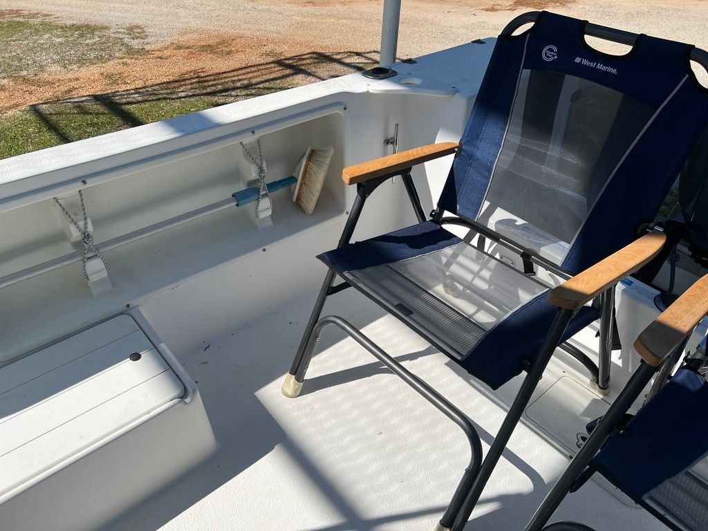 1996 Offshore Yachts Cuddy Cabin - 14