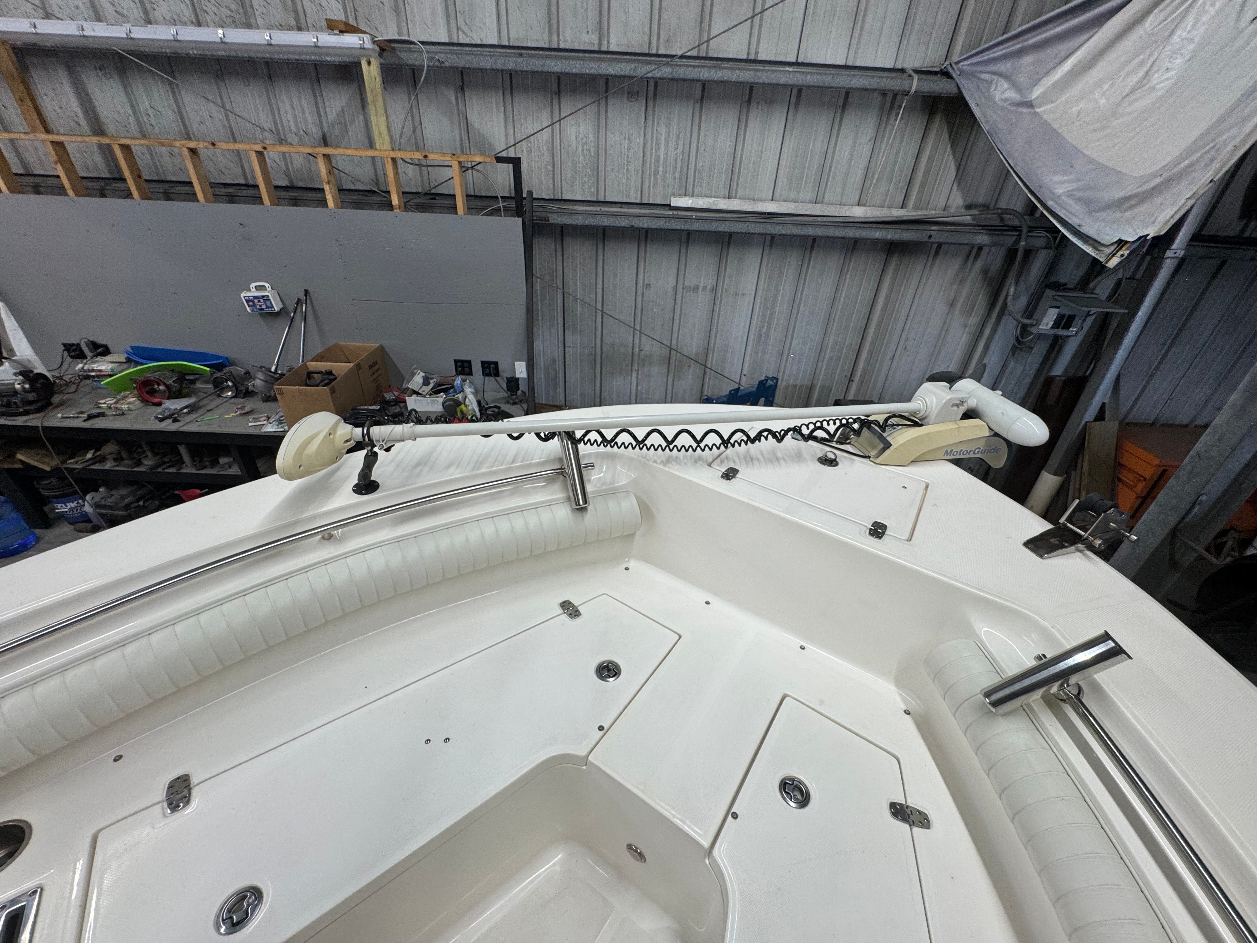 2020 Sea Born LX24 Center Console - 38