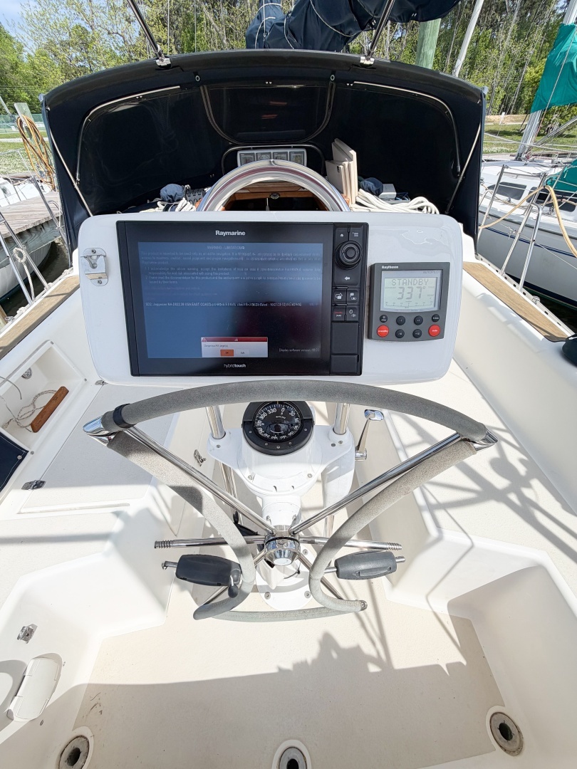 2001 Caliber 40 LRC - Image 21