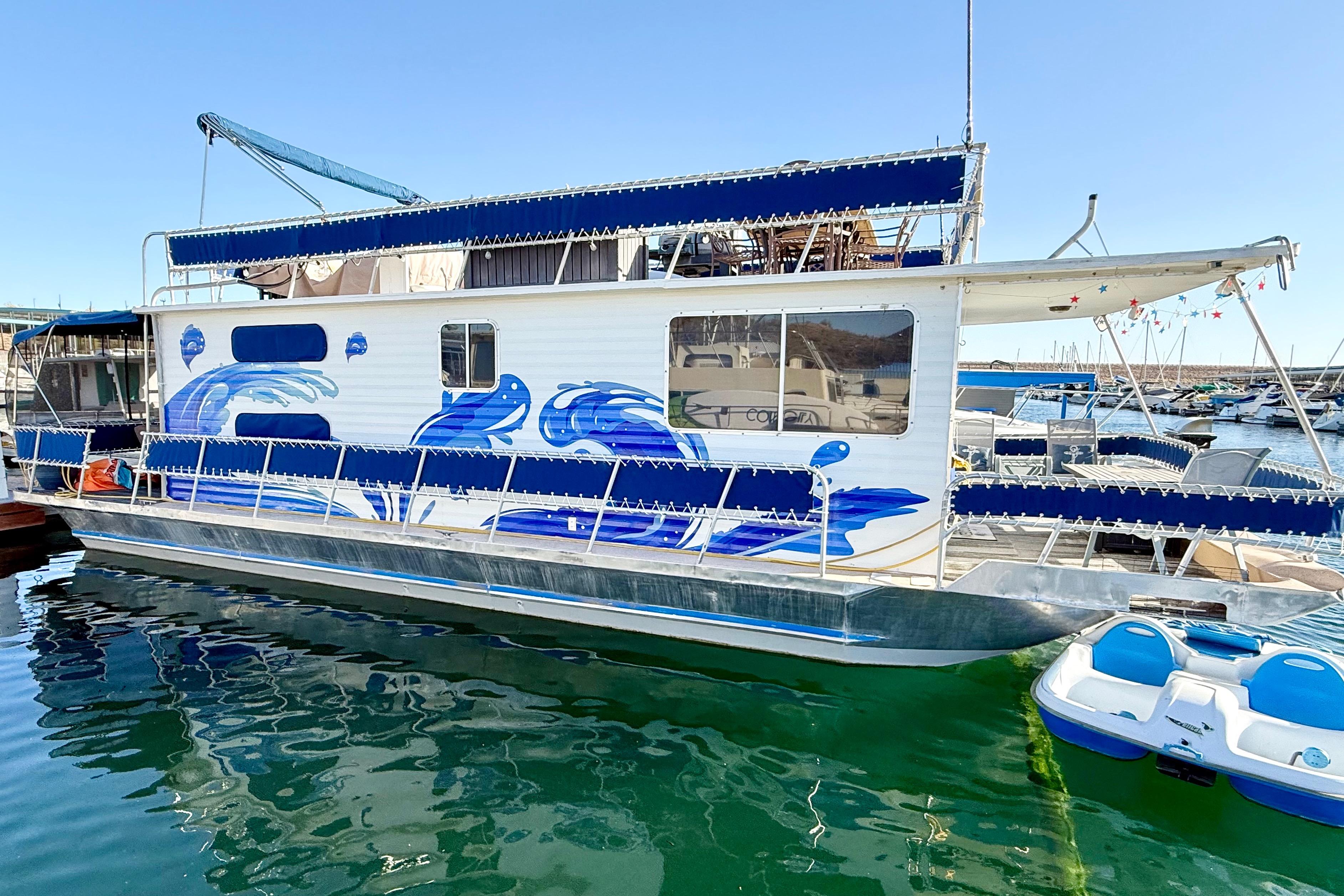 1986 Hilburn 4014 Executive