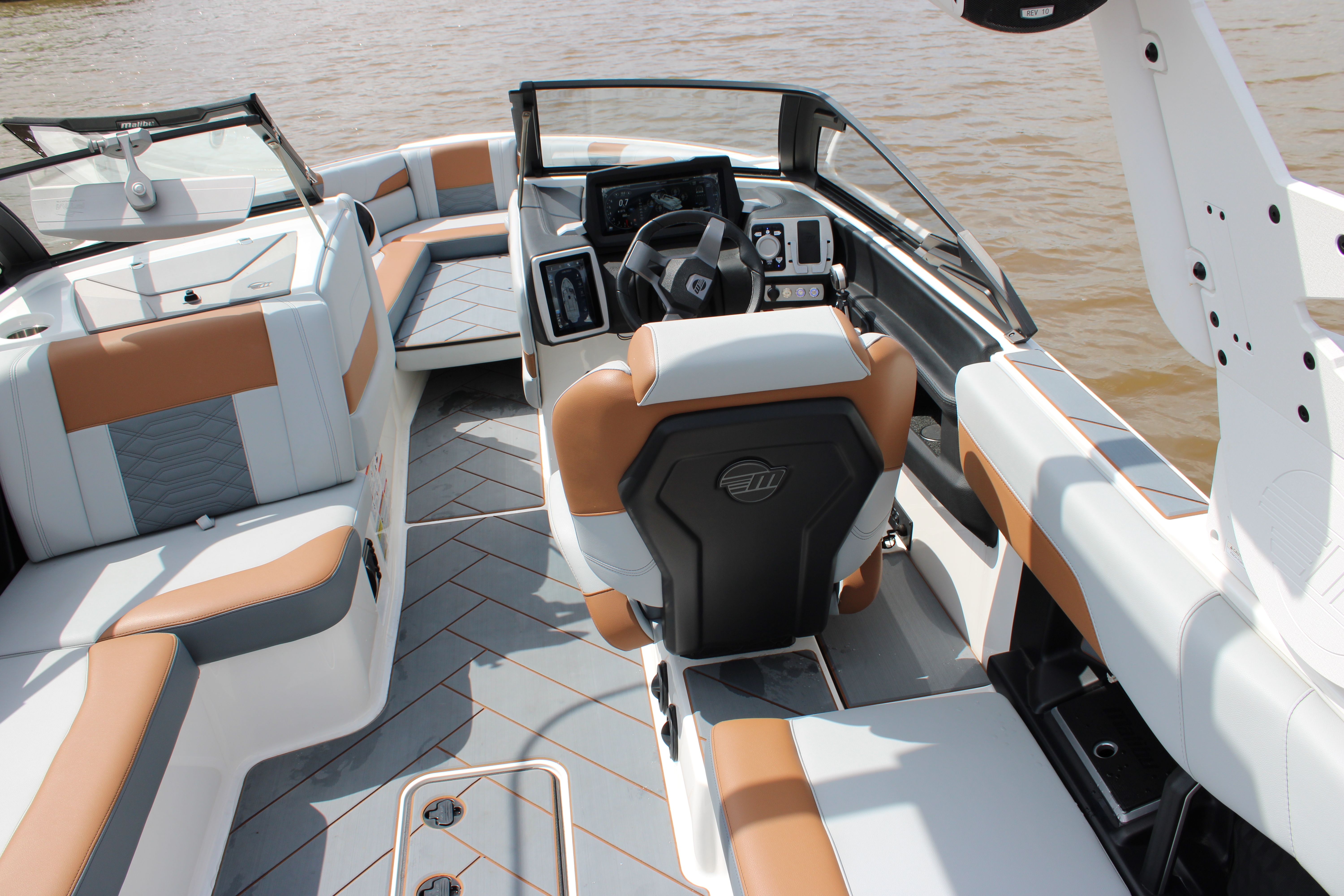 2024 Malibu 26LSV - 25