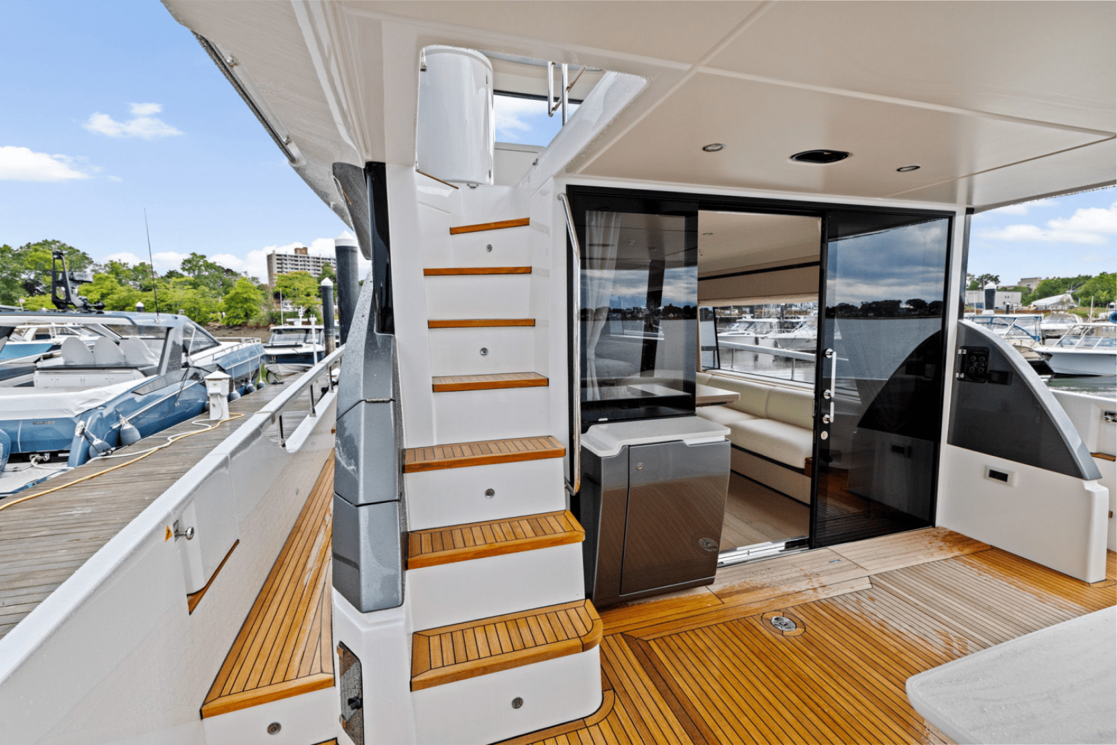 2026 Azimut Fly 68 - Image 35
