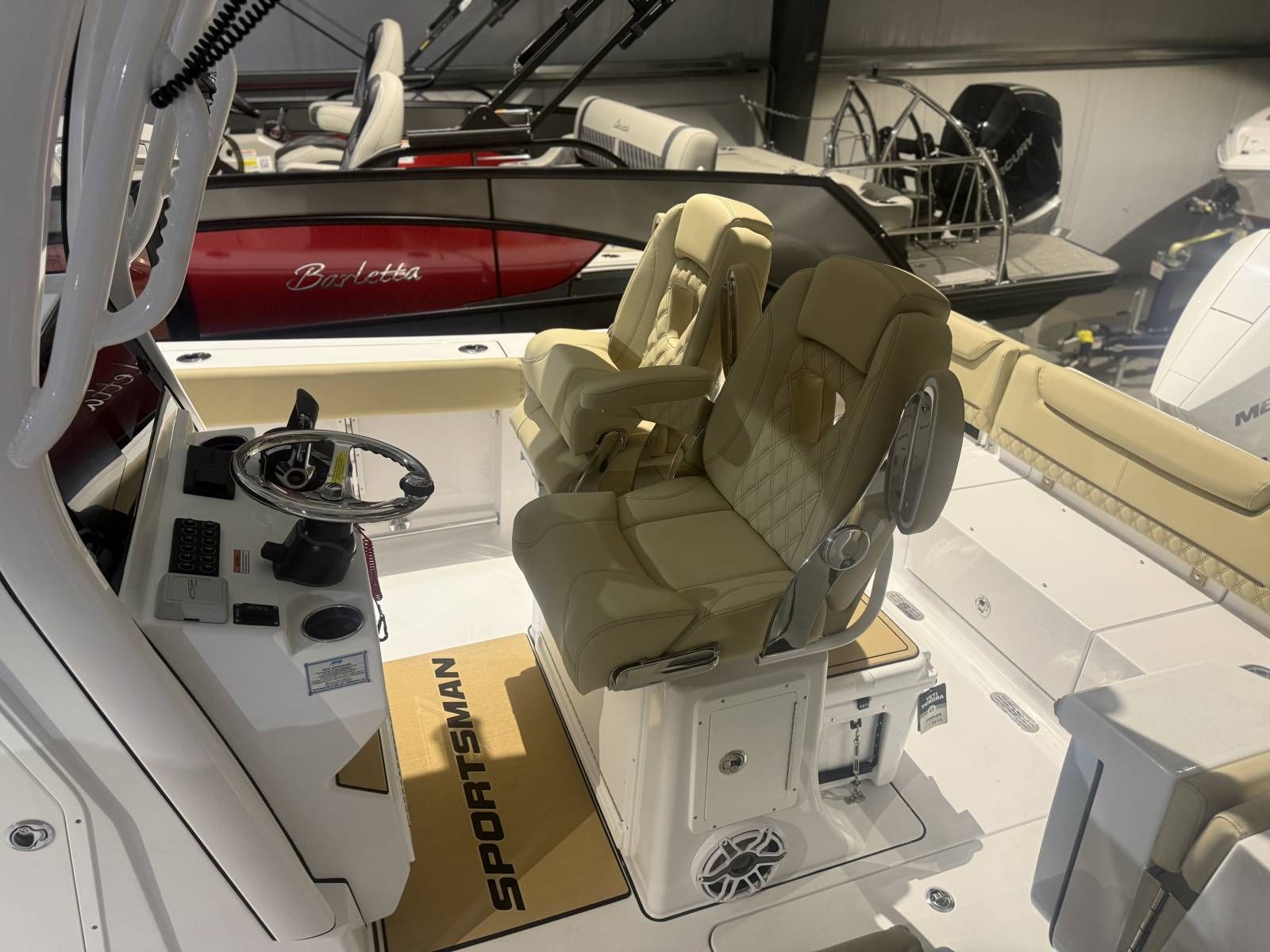 2026 Sportsman Heritage 261 Center Console - 7