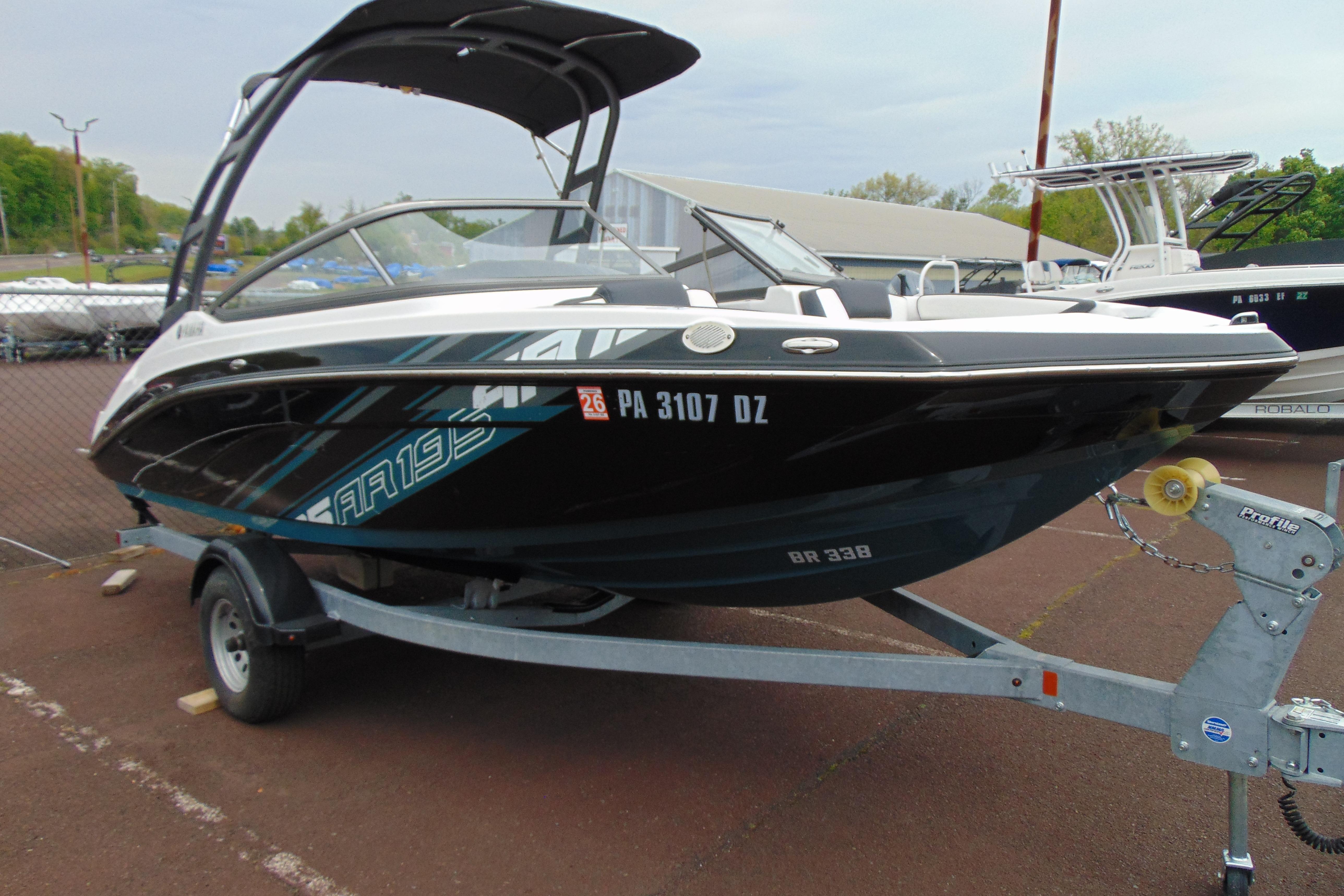2021 Yamaha Boats AR195