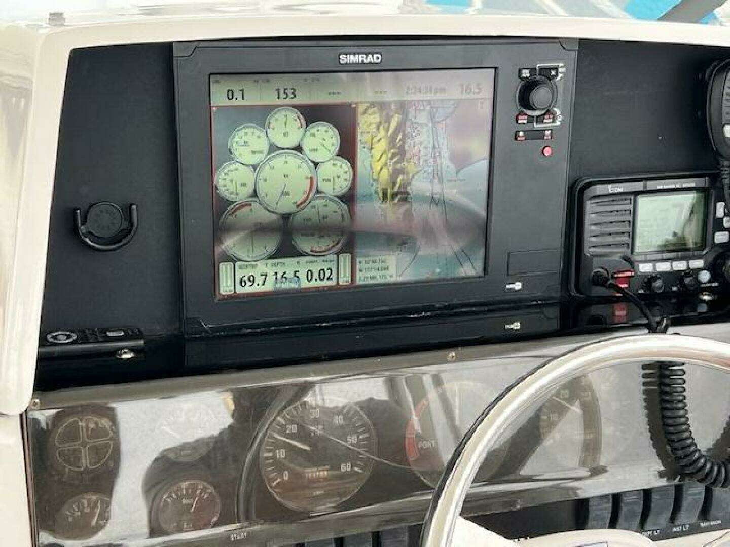 1997 Blackfin 30 - Image 4