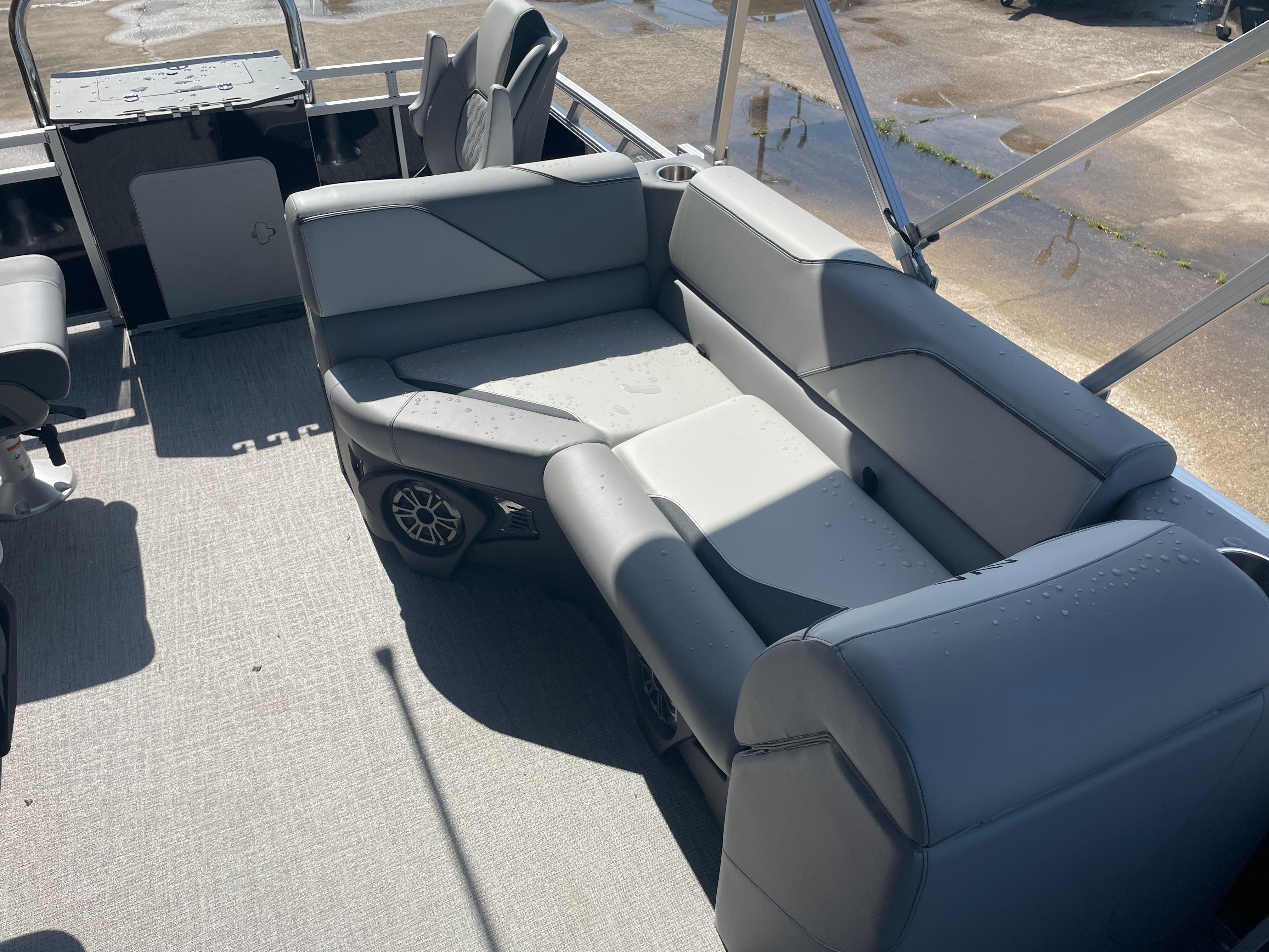 2025 Avalon Venture Fish N Cruise - 23' - 15