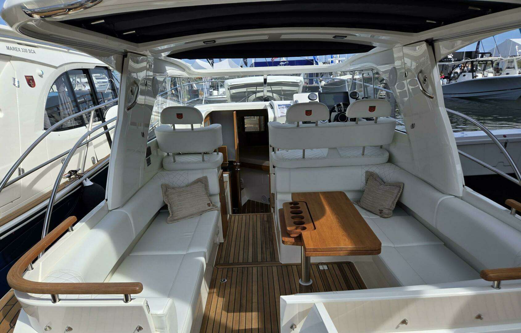 2025 Marex 310 Suncruiser - Image 9