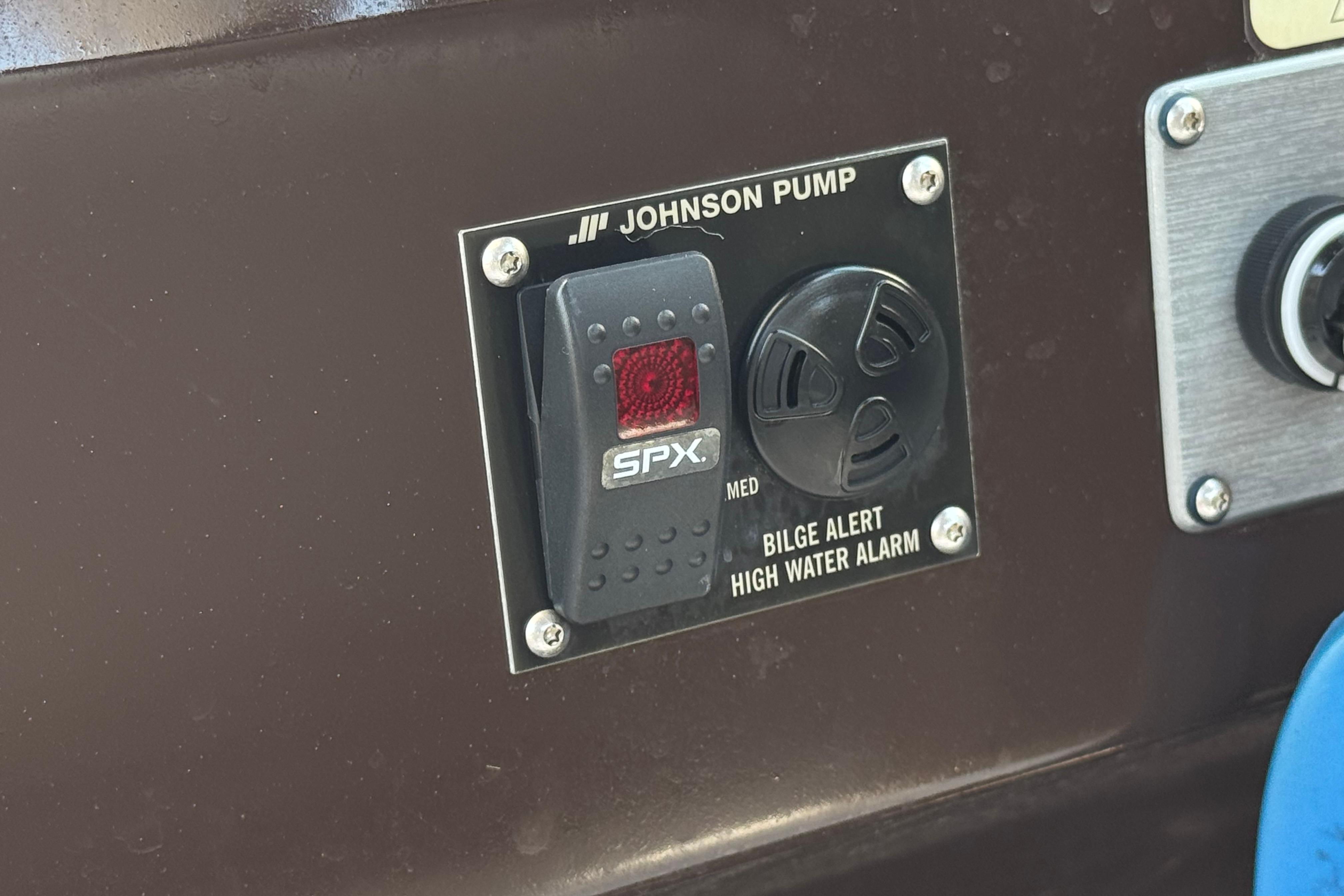 Johnson Pump bilge alert and high water alarm on 2013 Regal 28 Express boat.