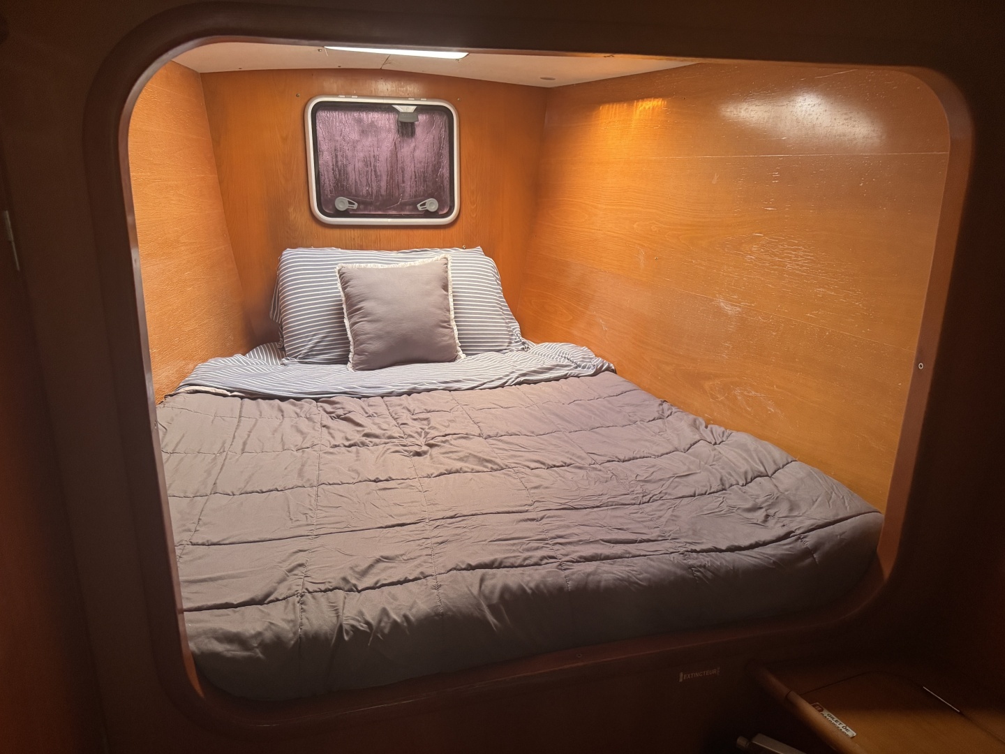 2004 Lagoon 410 S2 - Image 14