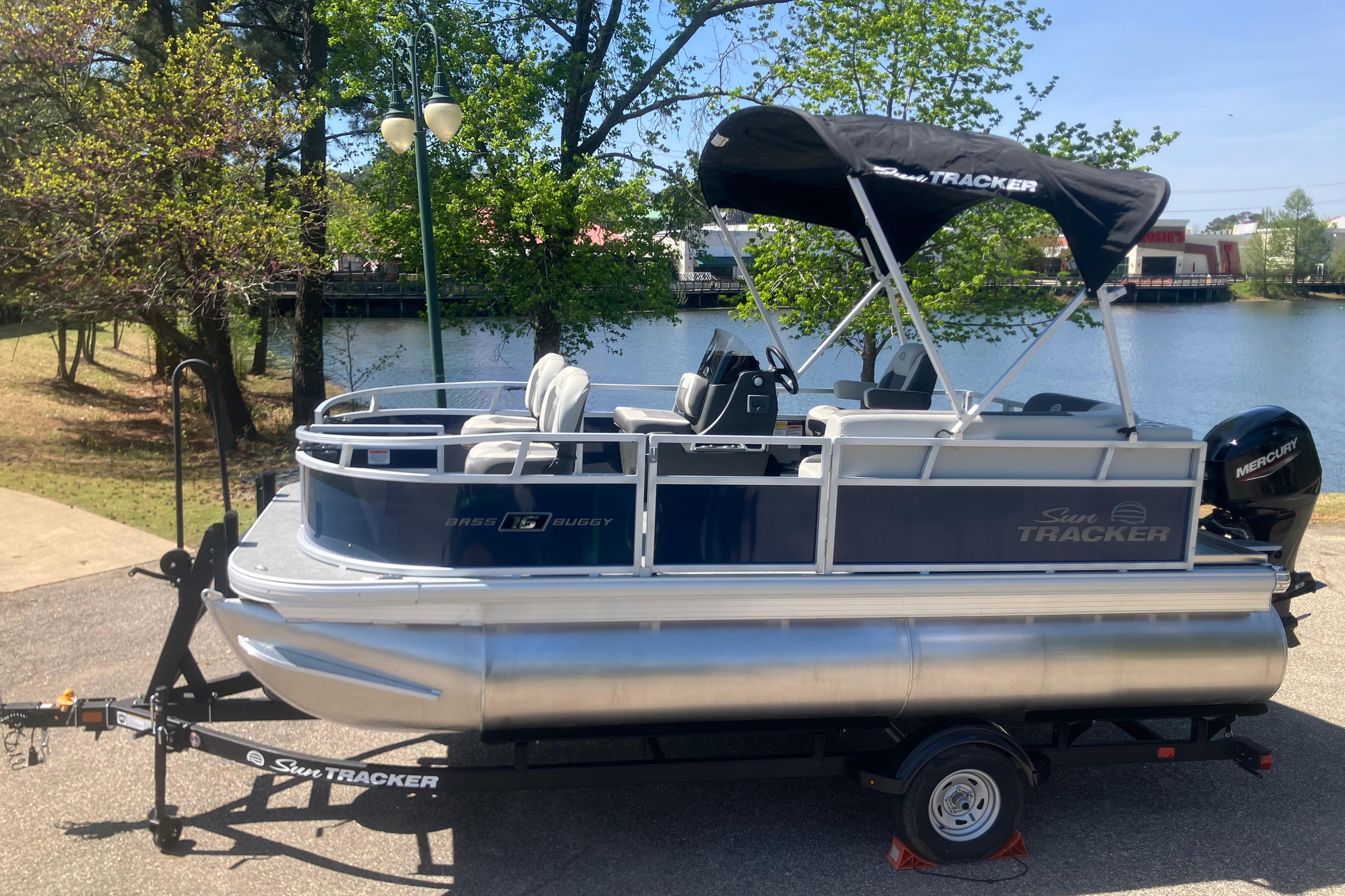 2026 Sun Tracker Bass Buggy 16 XL Select
