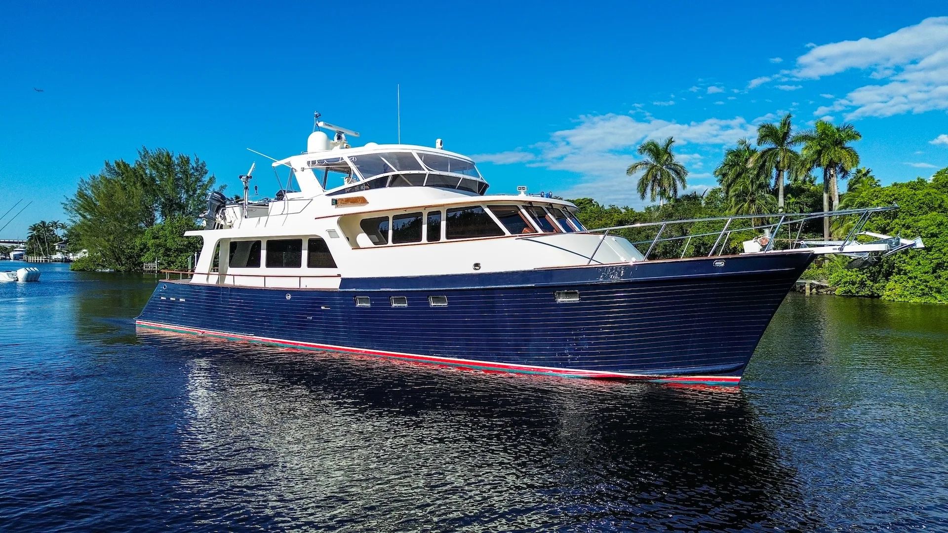 2003 Marlow 70E