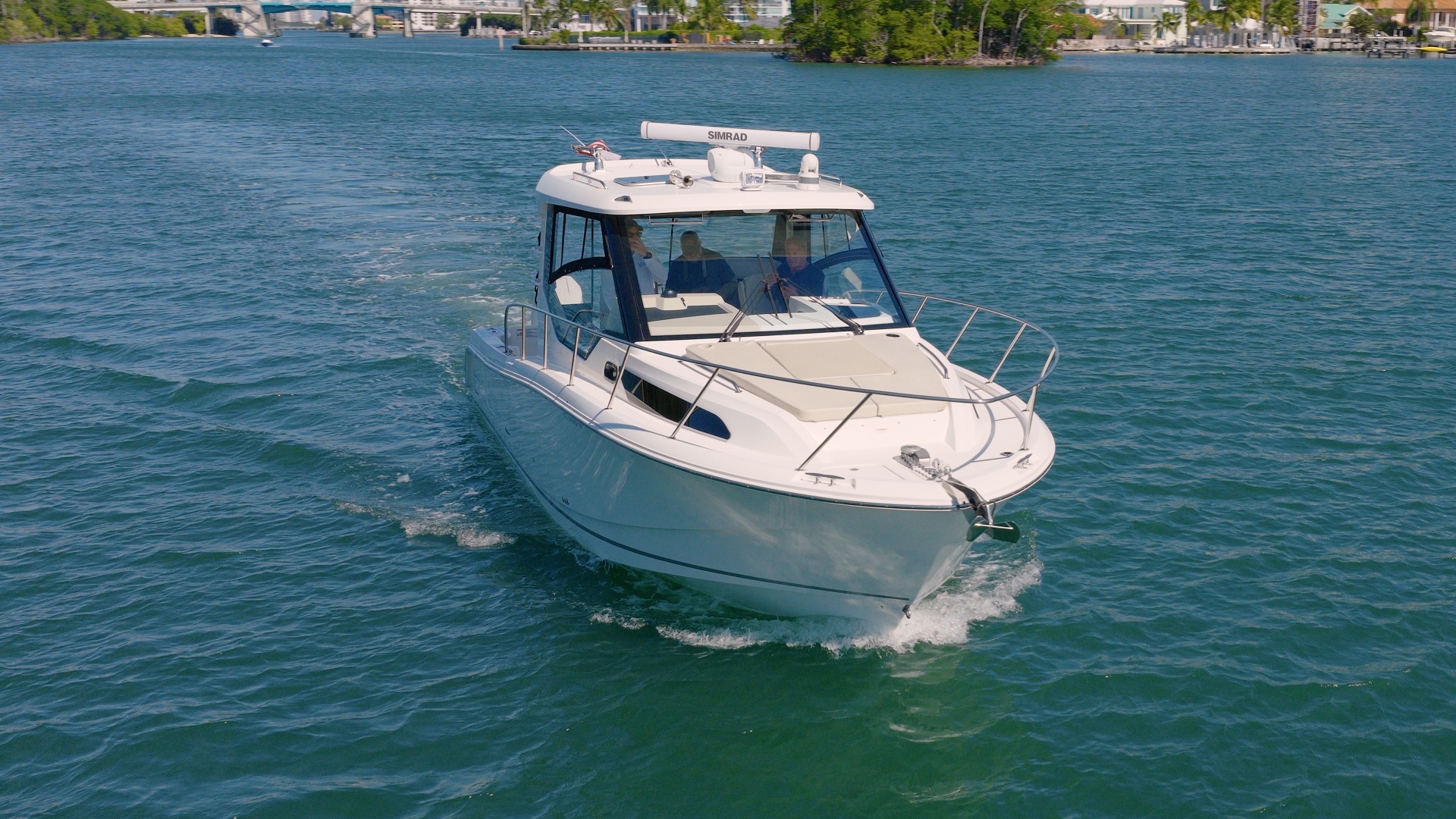 2023 Boston Whaler Conquest - Image 6