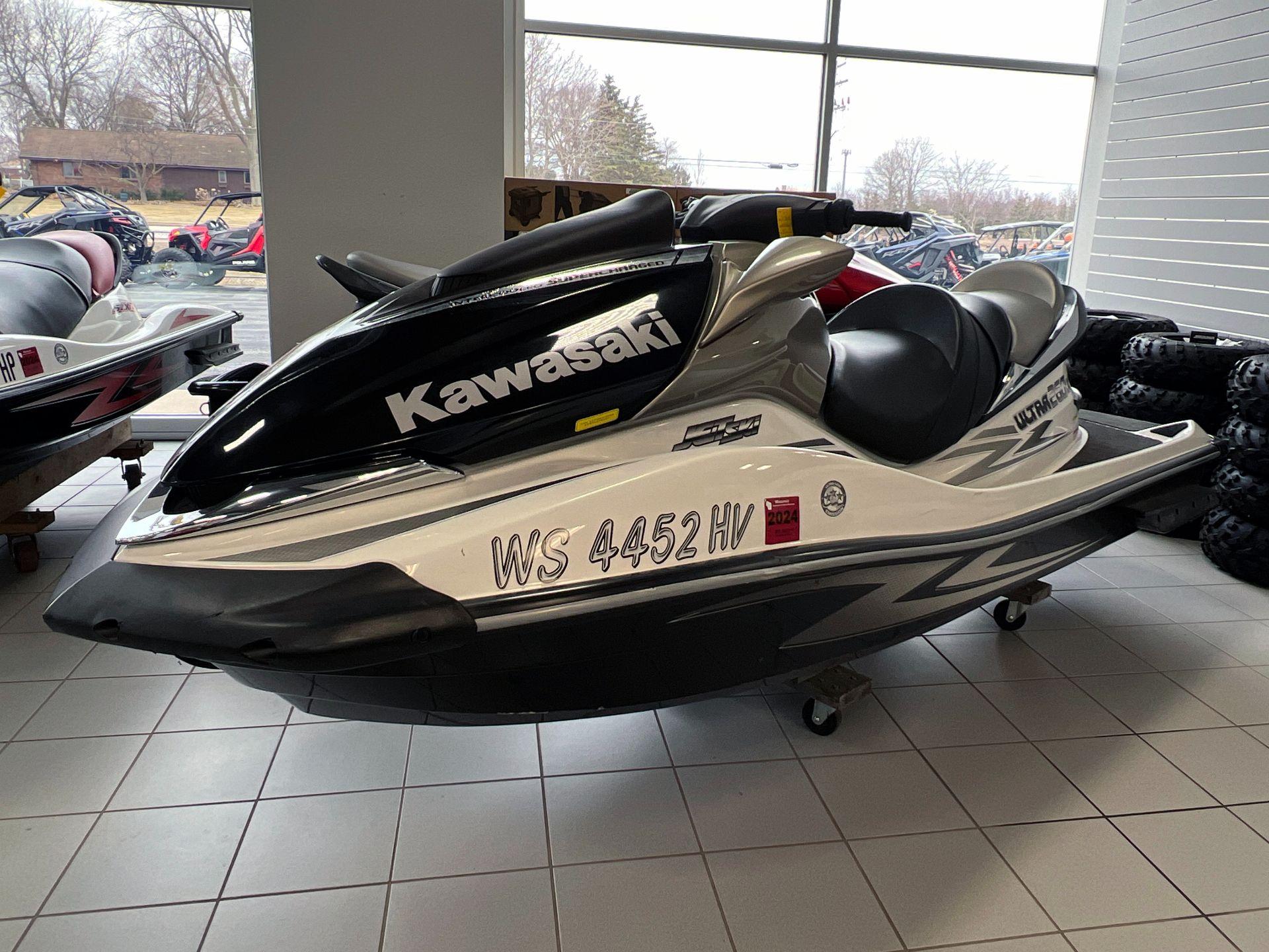 2010 Kawasaki Jet Ski® Ultra® 260LX - 6