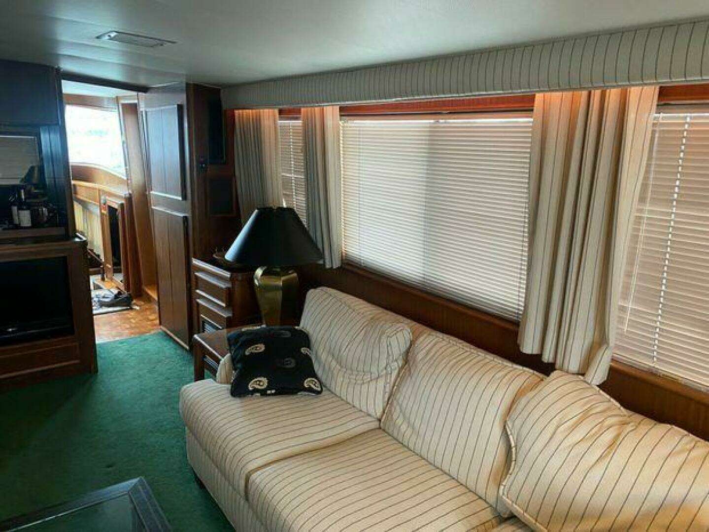 1983 Hatteras 53 ED - Image 11
