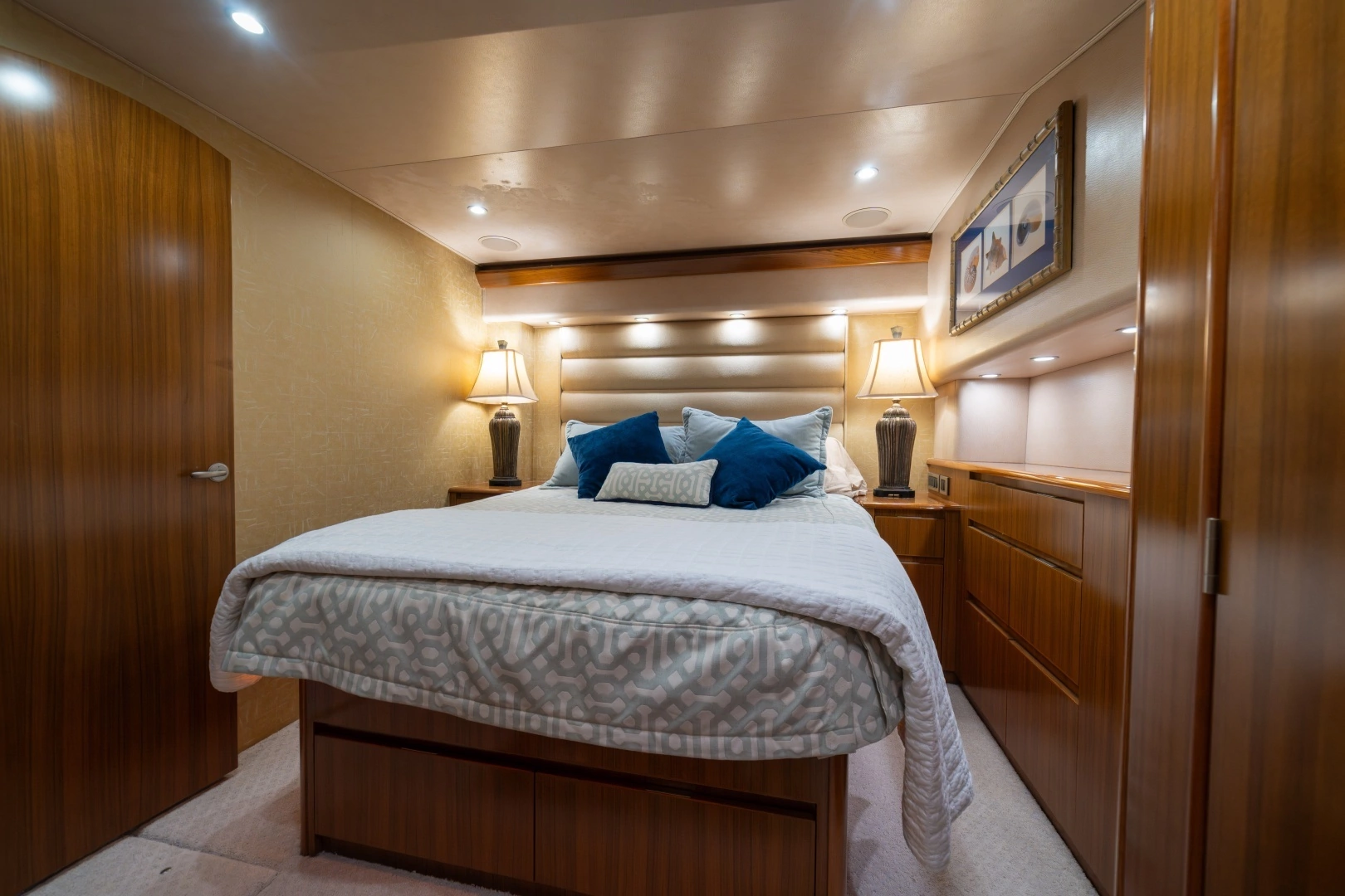 2012 Viking 60 Convertible - Image 4